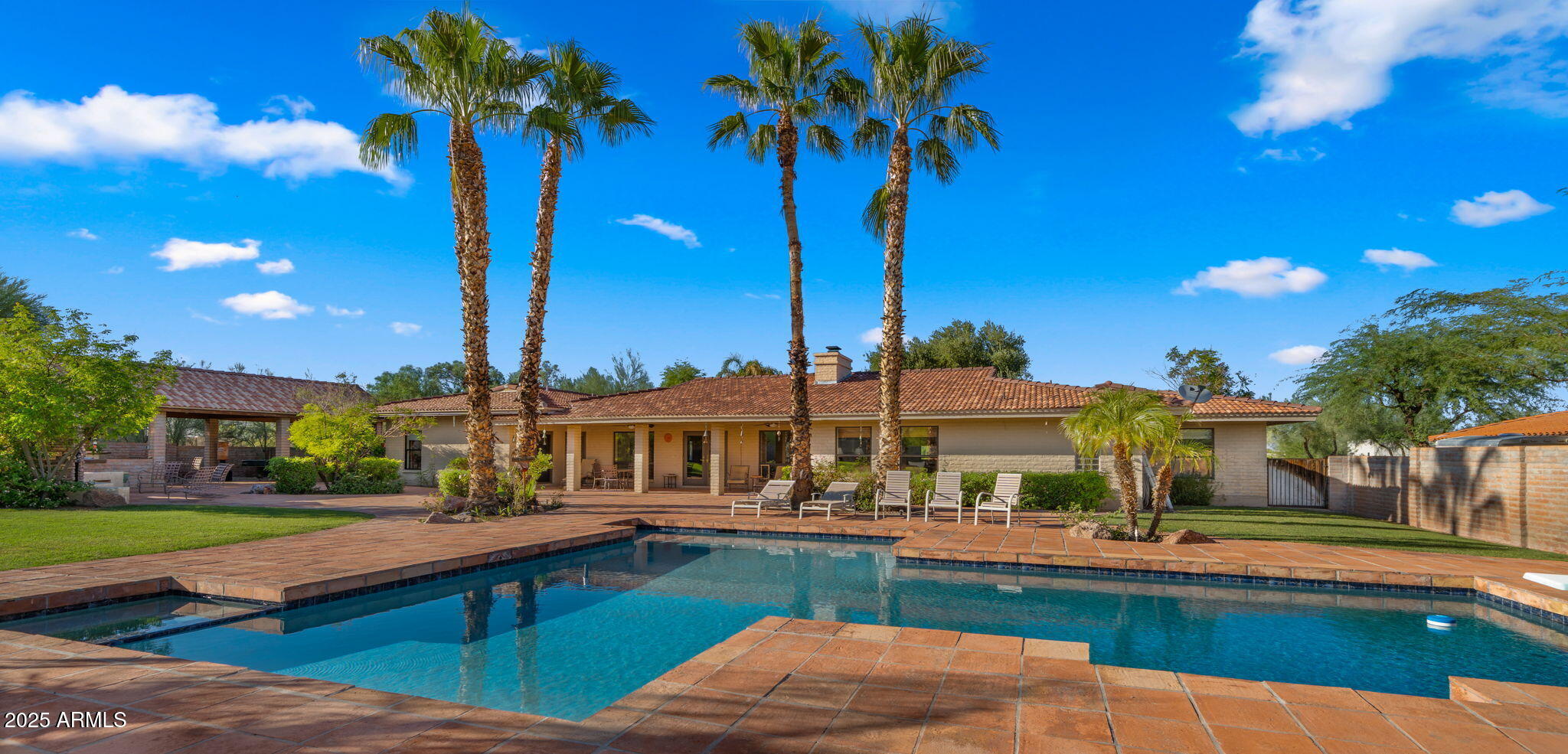 4631 E COCHISE Drive