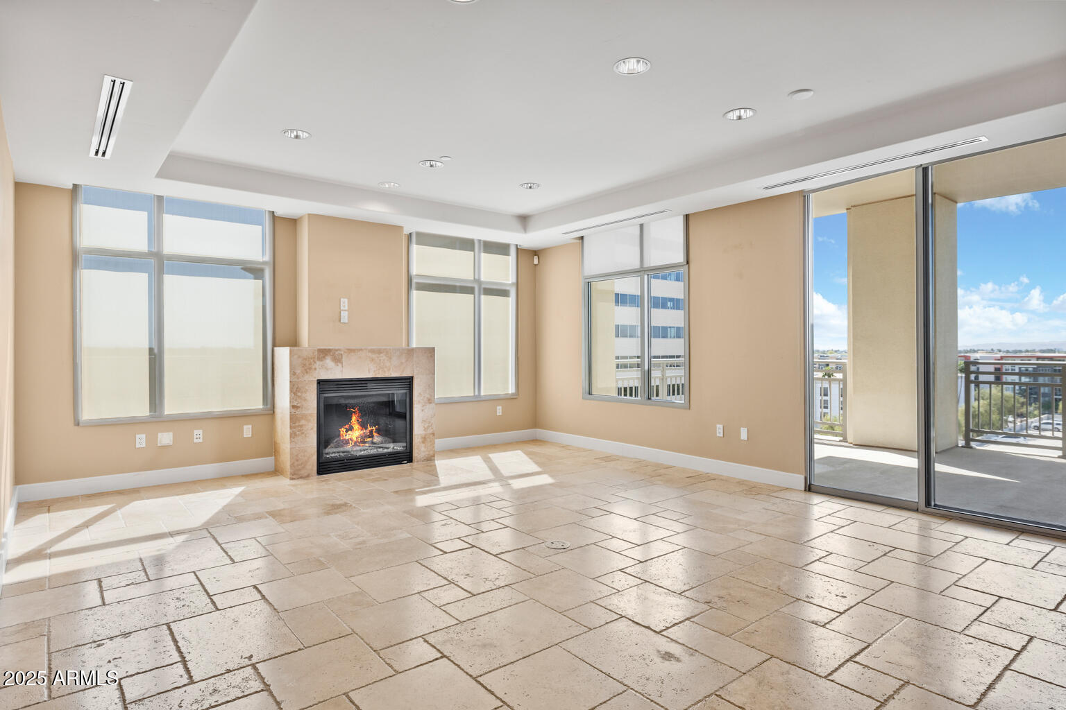 2211 E CAMELBACK Road, 604