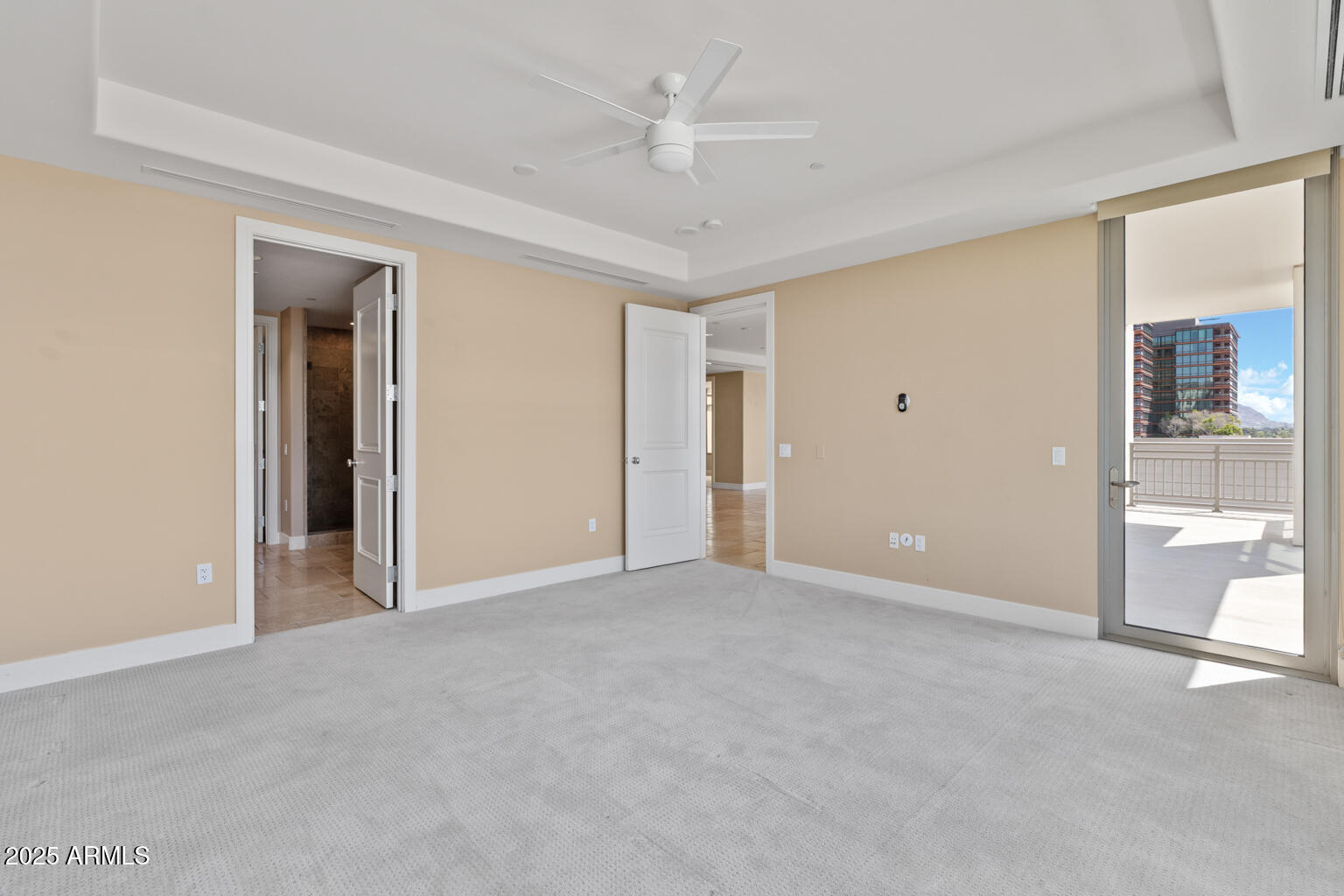 2211 E CAMELBACK Road, 604