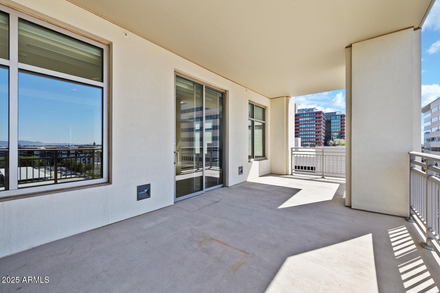 2211 E CAMELBACK Road, 604