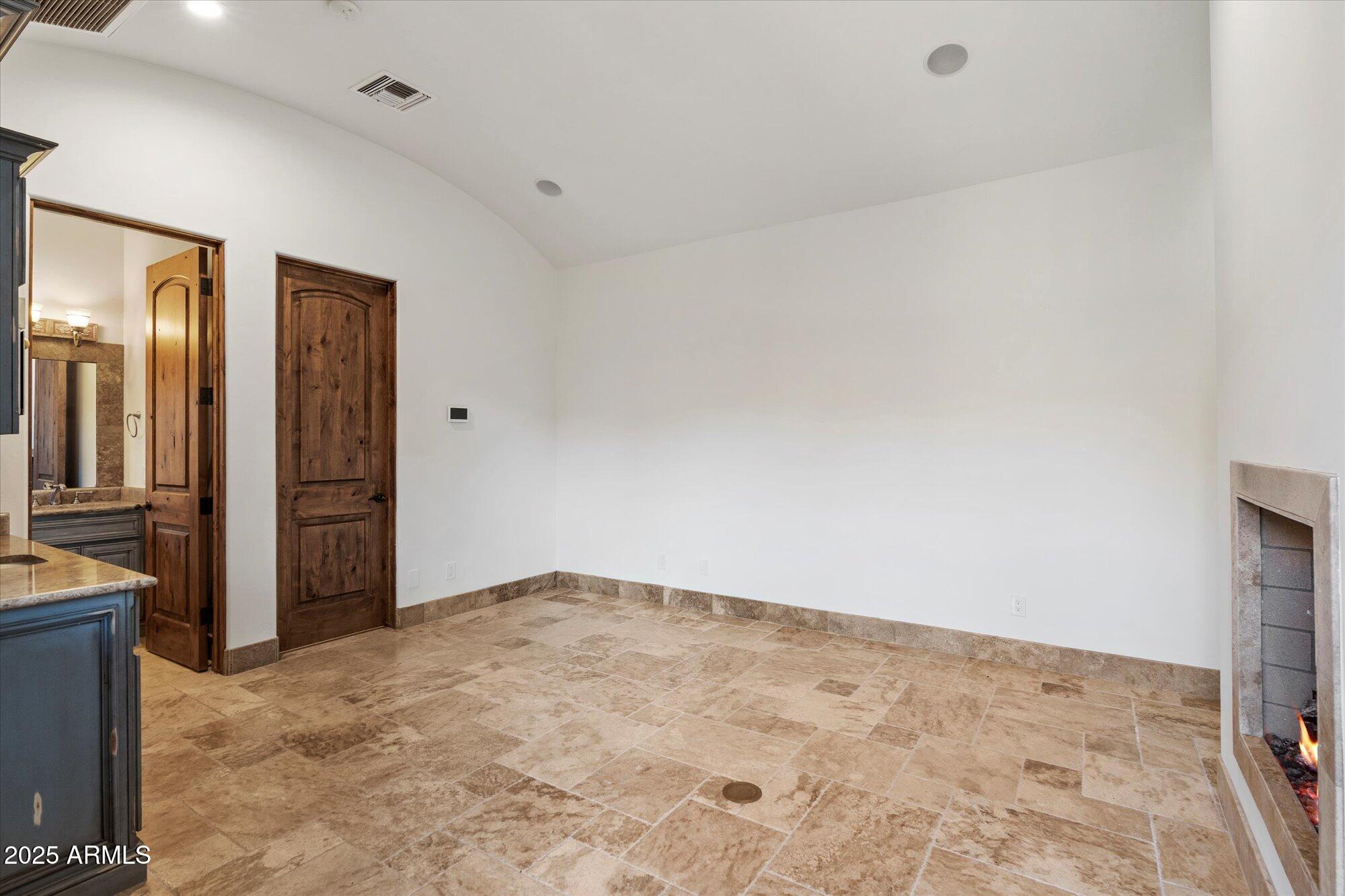 9205 N Fireridge Trail