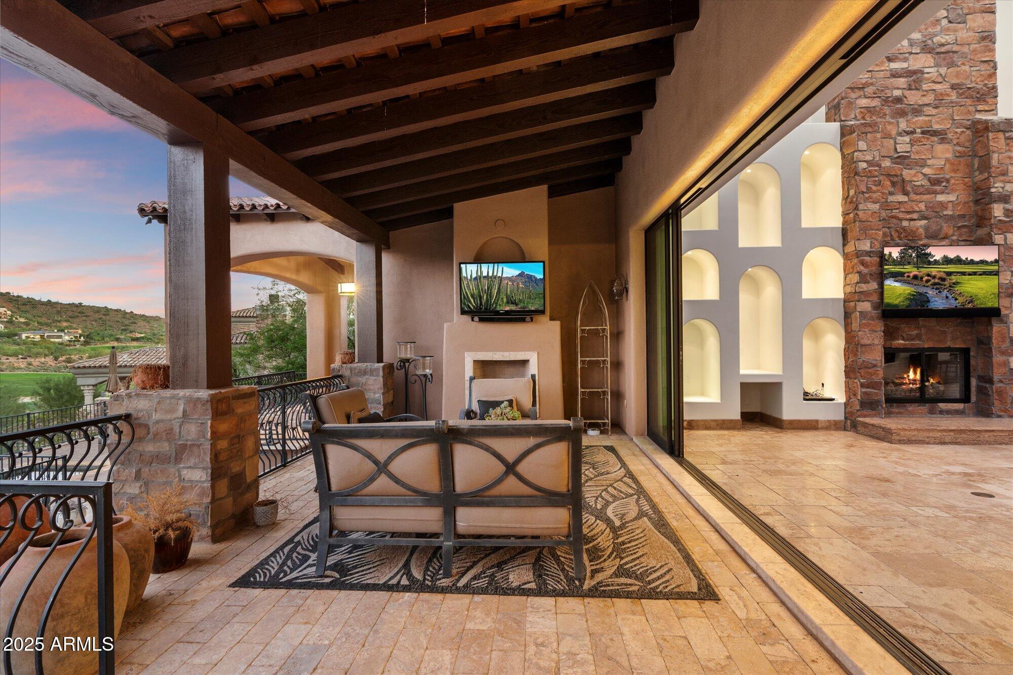 9205 N Fireridge Trail