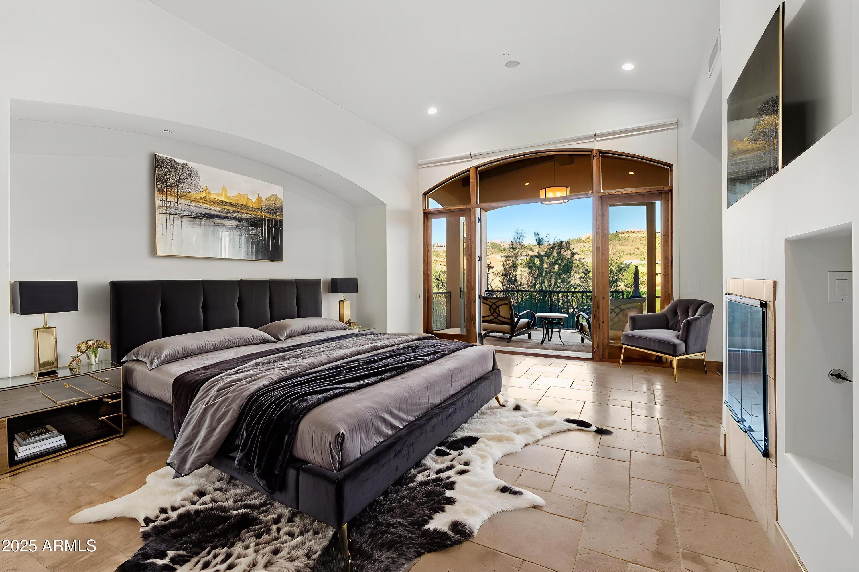 9205 N Fireridge Trail