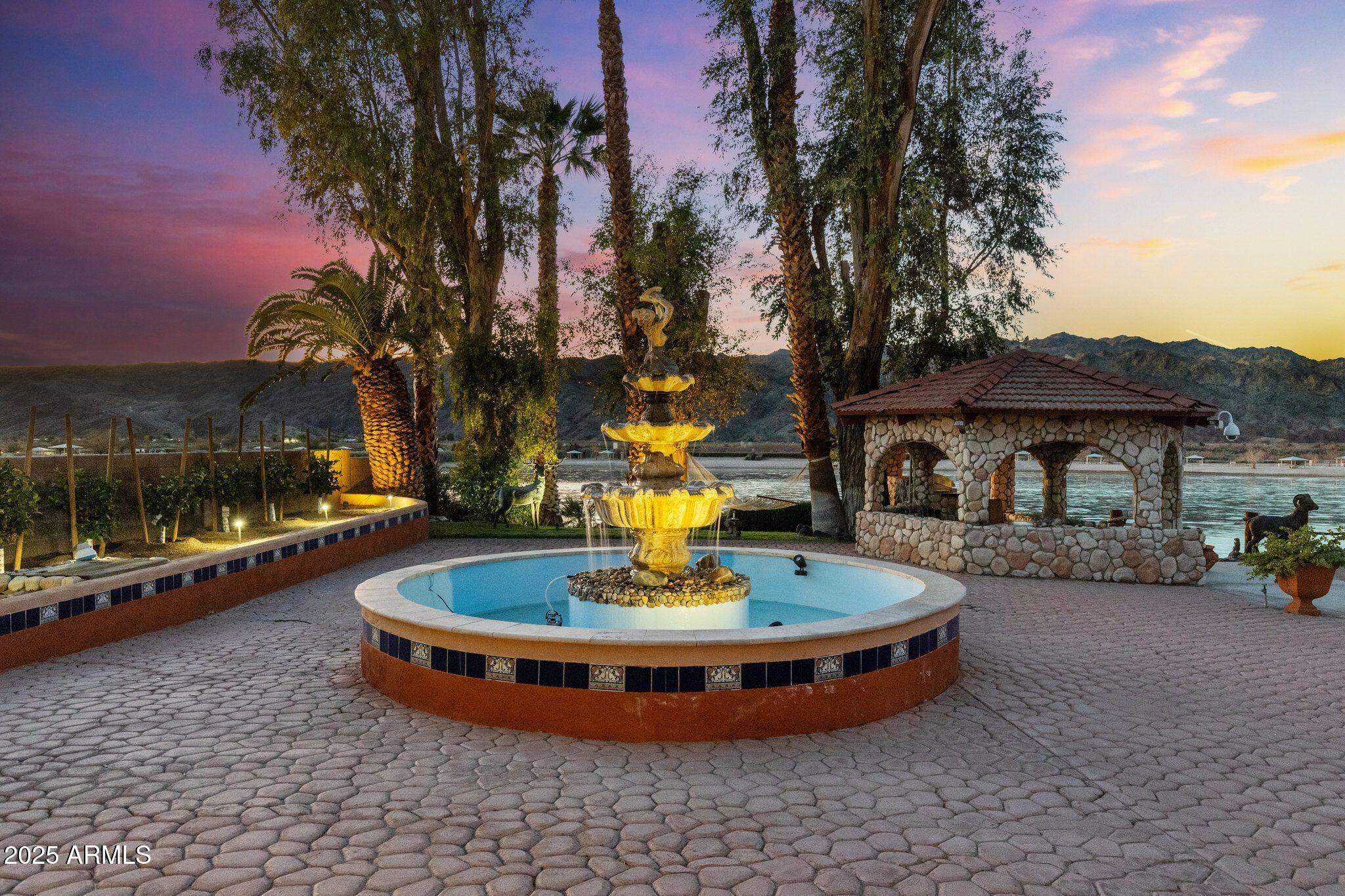 361 RIVERFRONT Drive