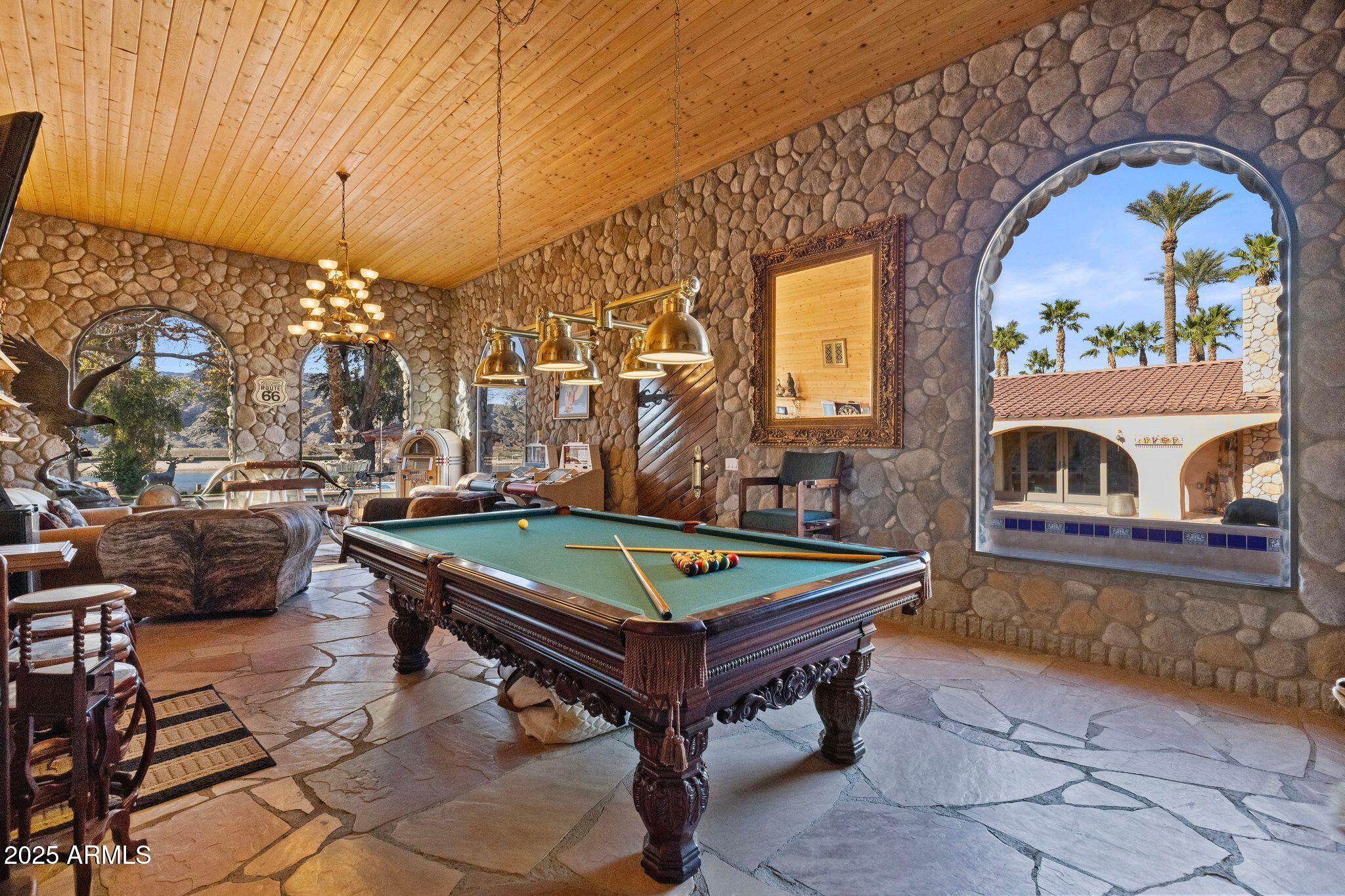 361 RIVERFRONT Drive