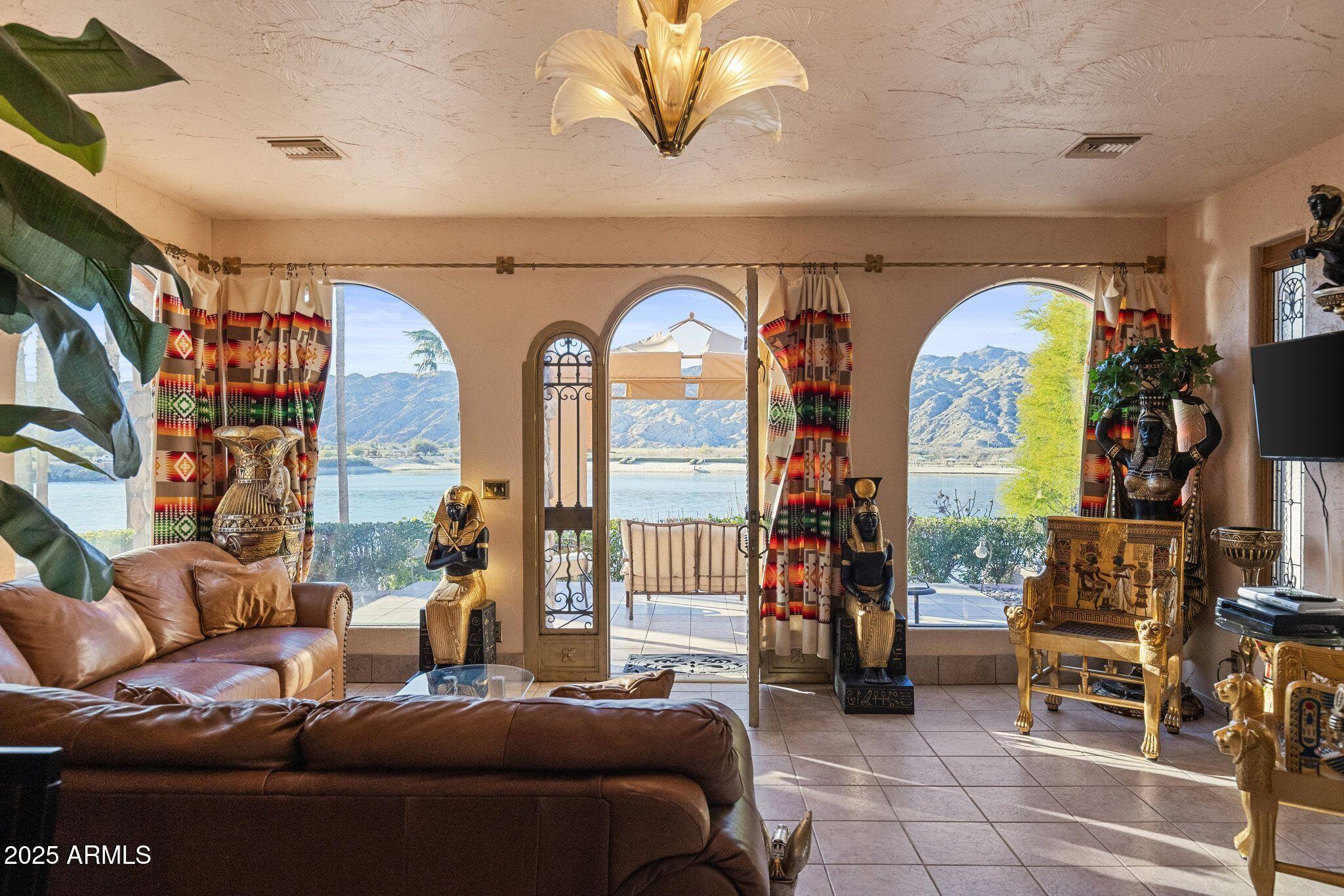 361 RIVERFRONT Drive