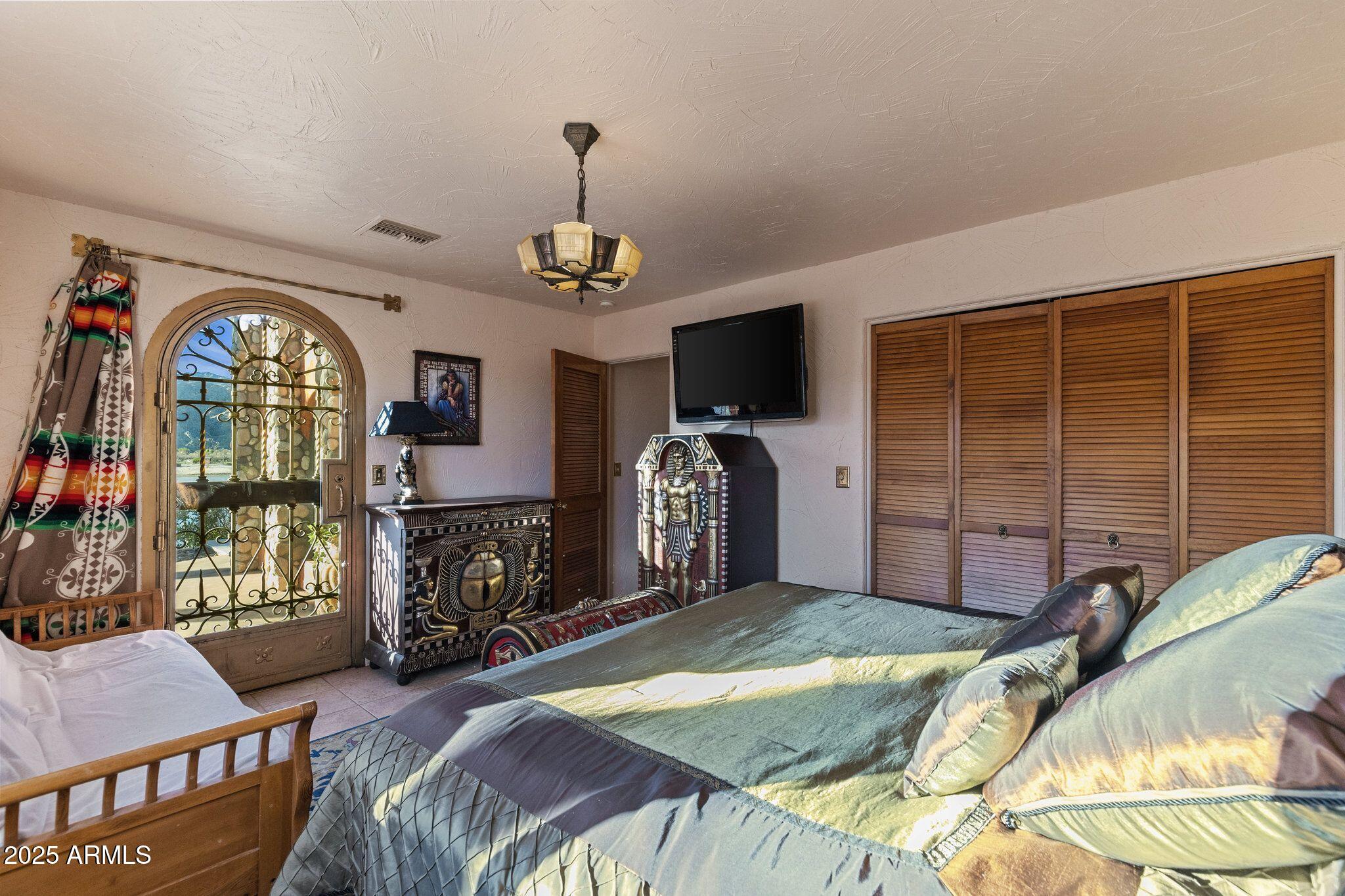 361 RIVERFRONT Drive