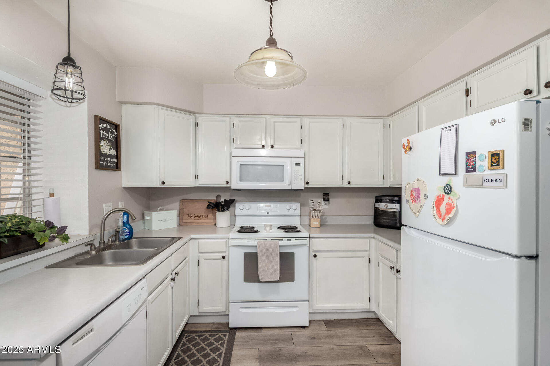 7905 W THUNDERBIRD Road, 283