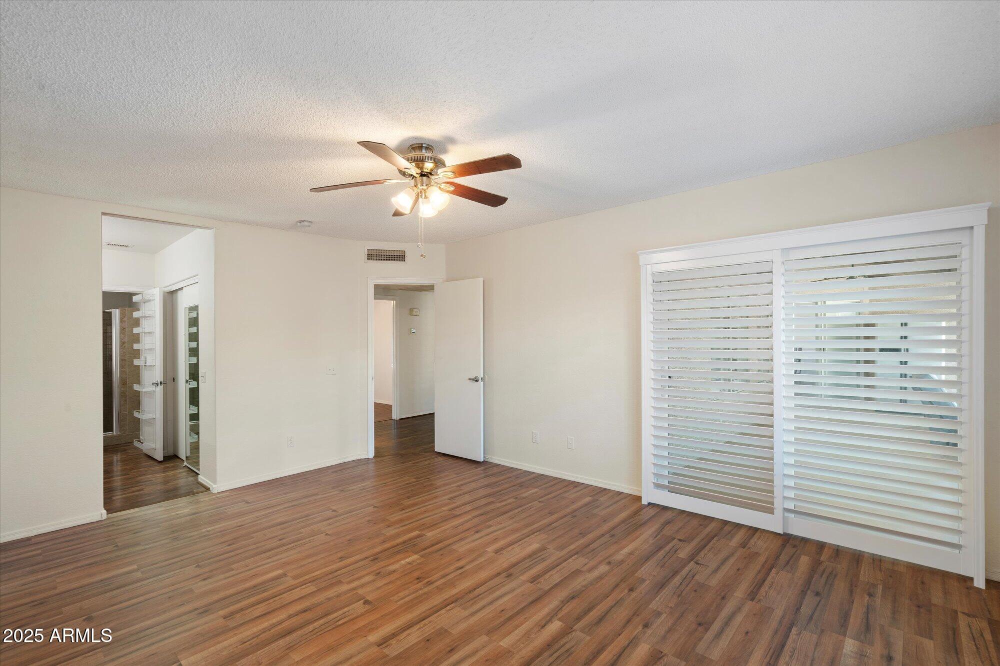 1540 E HAZELTINE Way