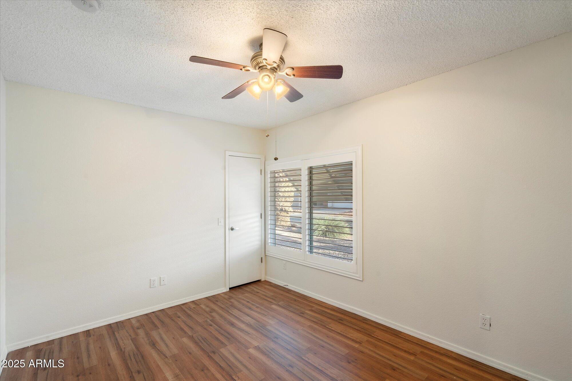 1540 E HAZELTINE Way