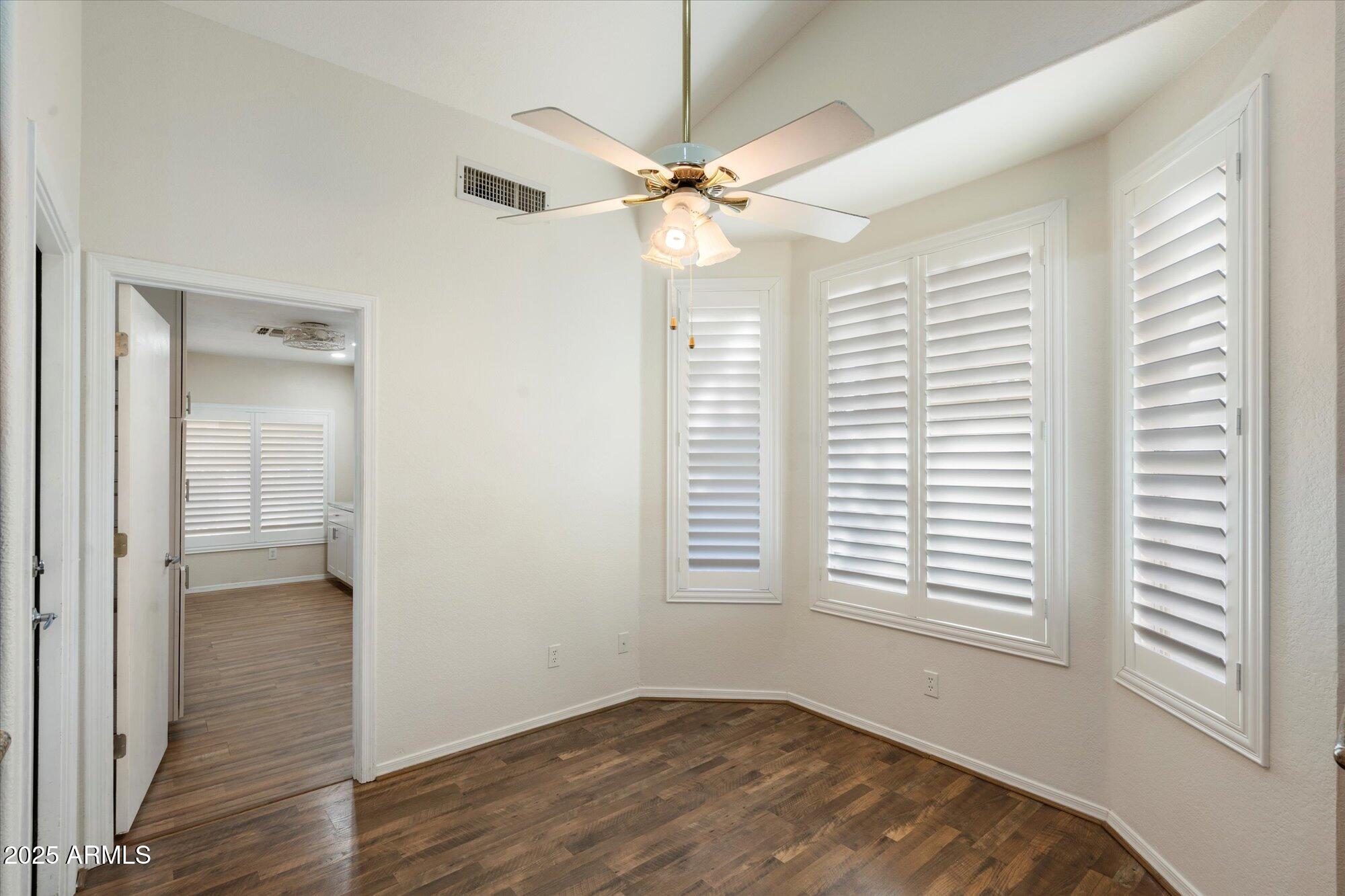 1540 E HAZELTINE Way