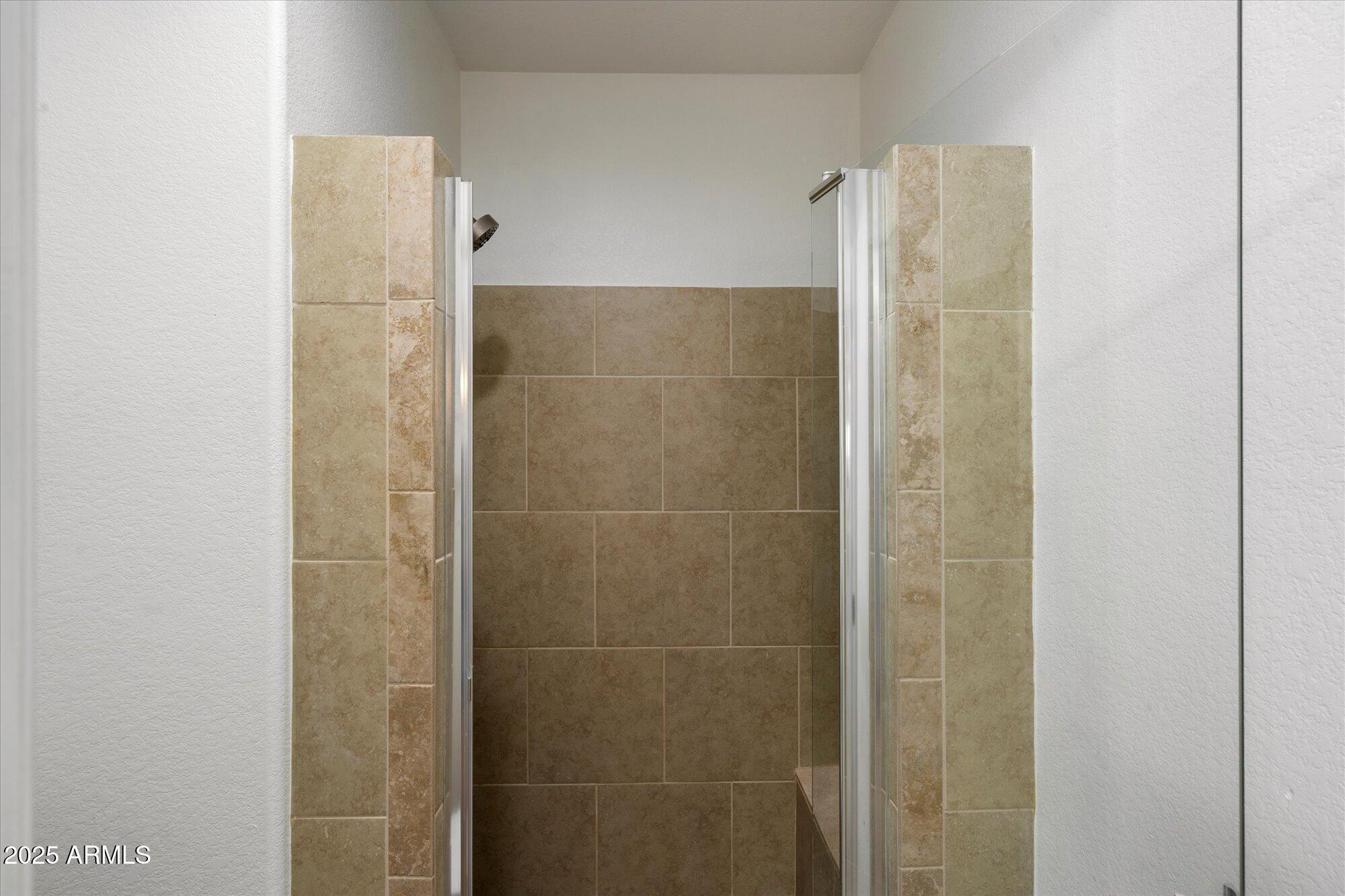 1540 E HAZELTINE Way