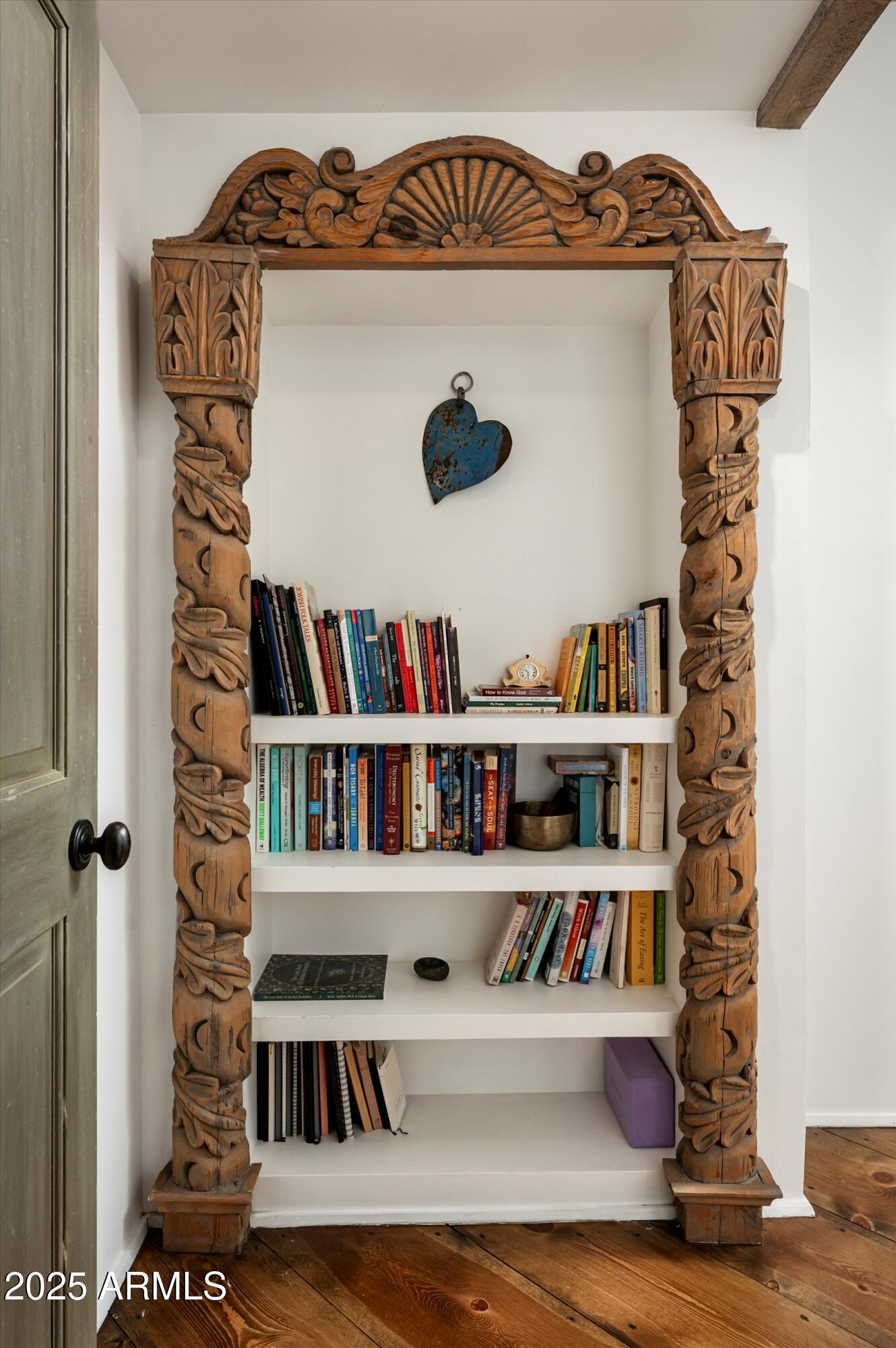 5101 N CASA BLANCA Drive, 215