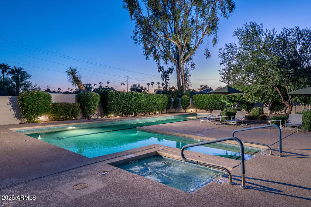 5101 N CASA BLANCA Drive, 215