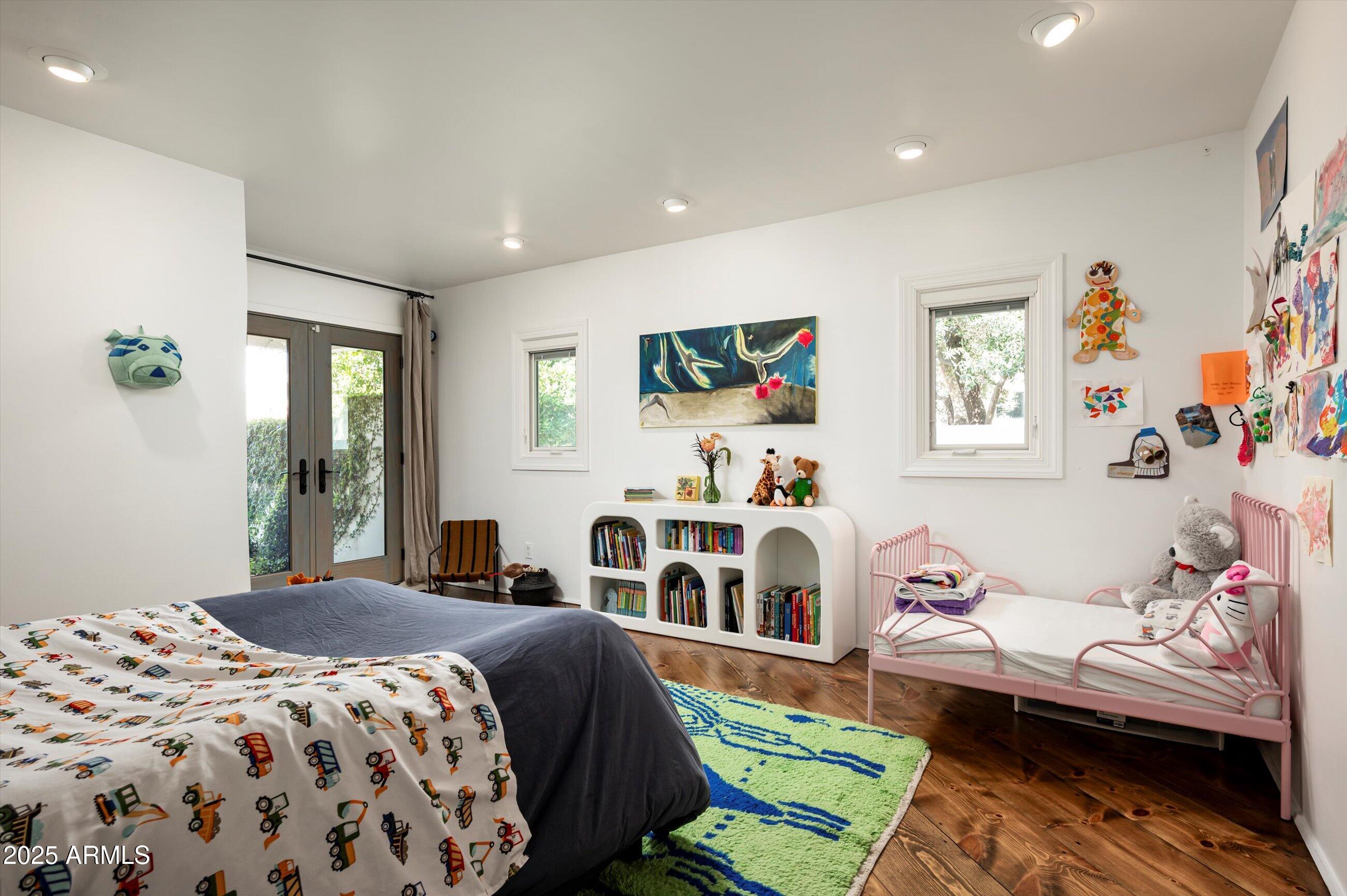 5101 N CASA BLANCA Drive, 215