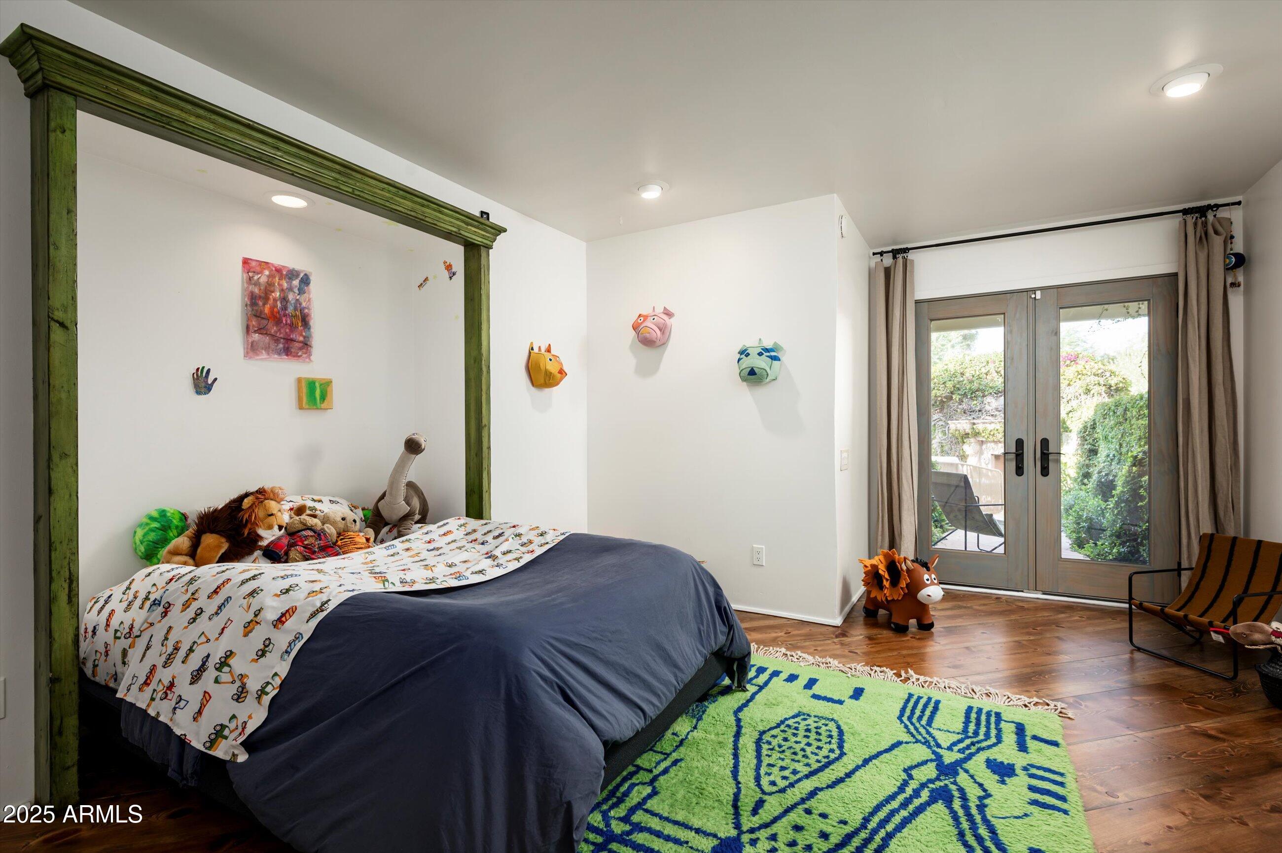 5101 N CASA BLANCA Drive, 215