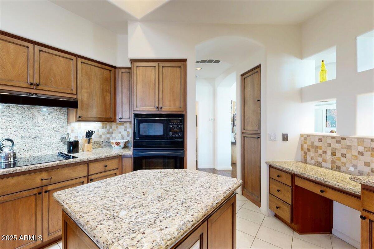 7705 E DOUBLETREE RANCH Road, 36