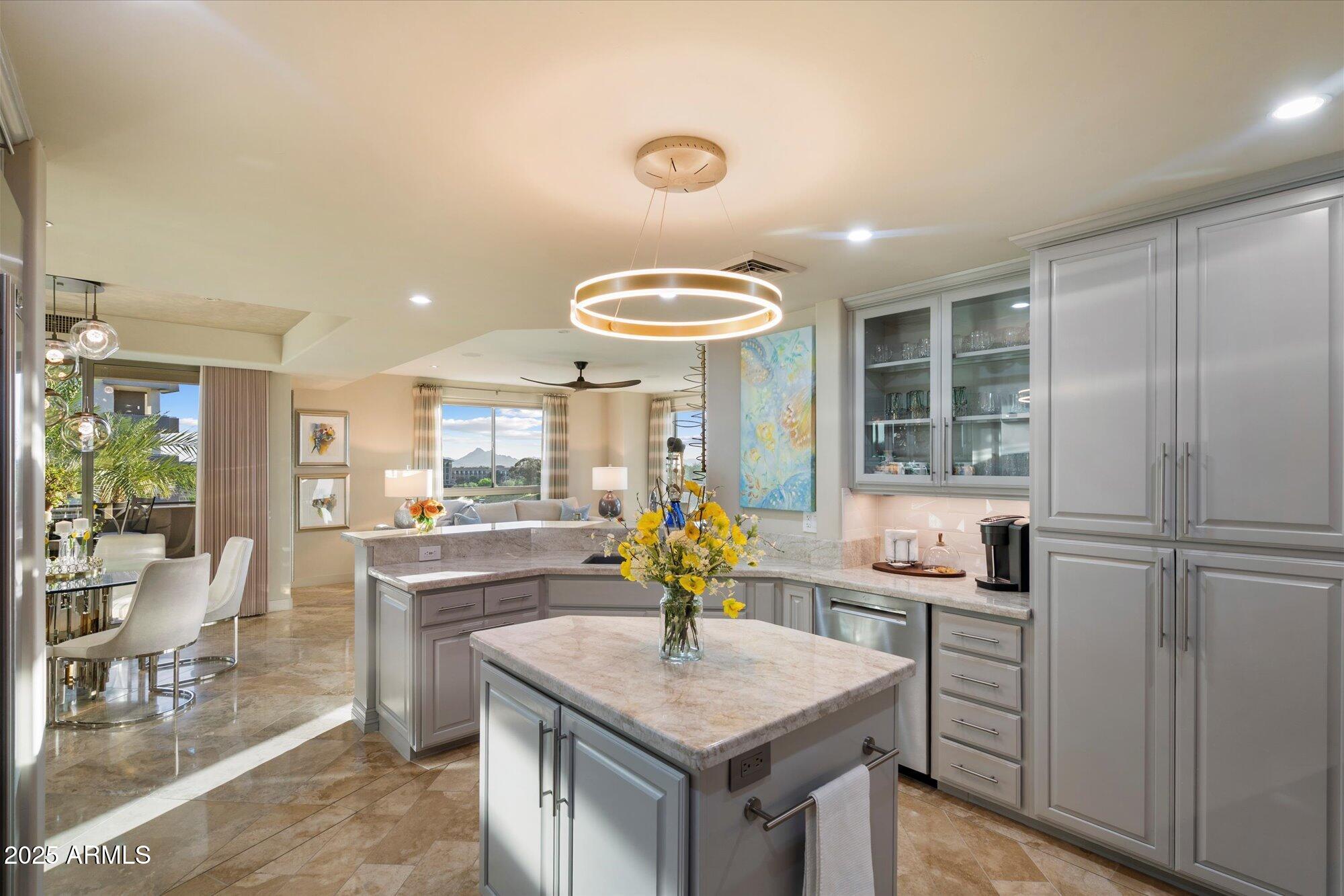 15802 N 71st Street, 501