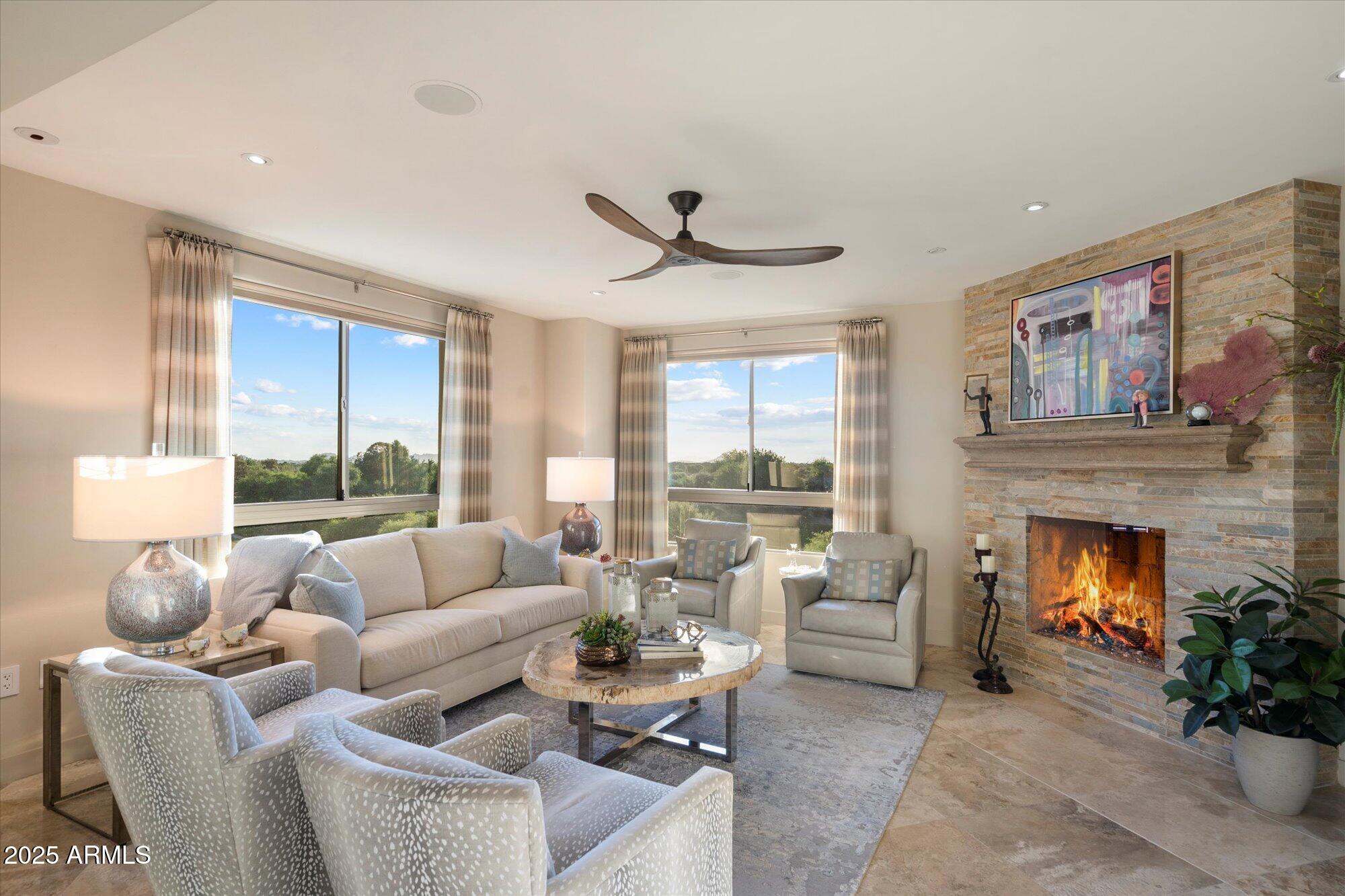 15802 N 71st Street, 501