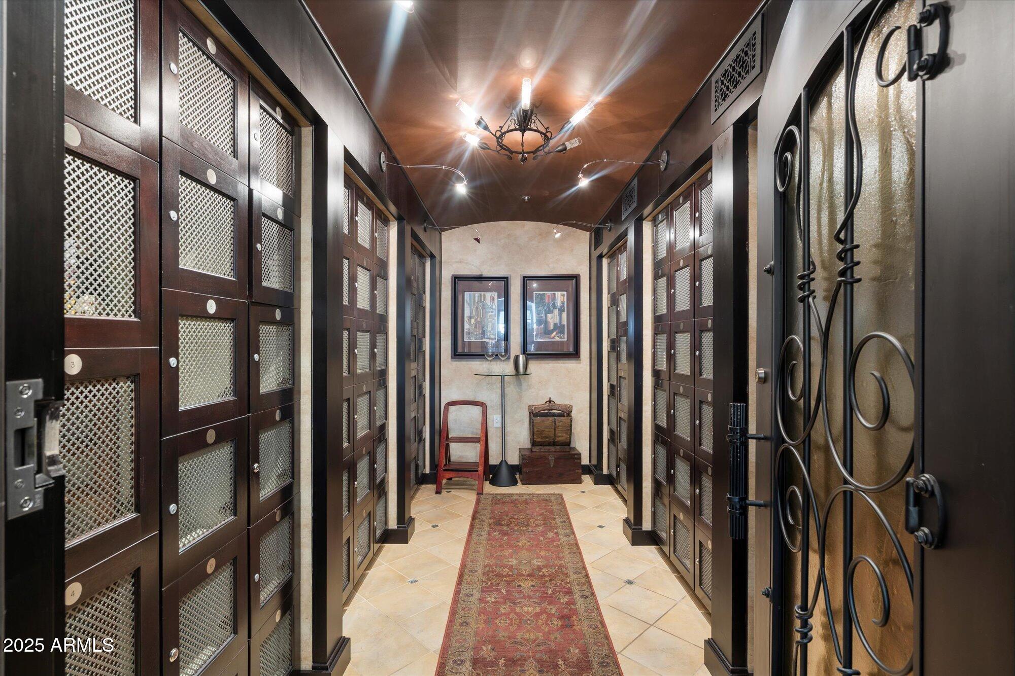 15802 N 71st Street, 501