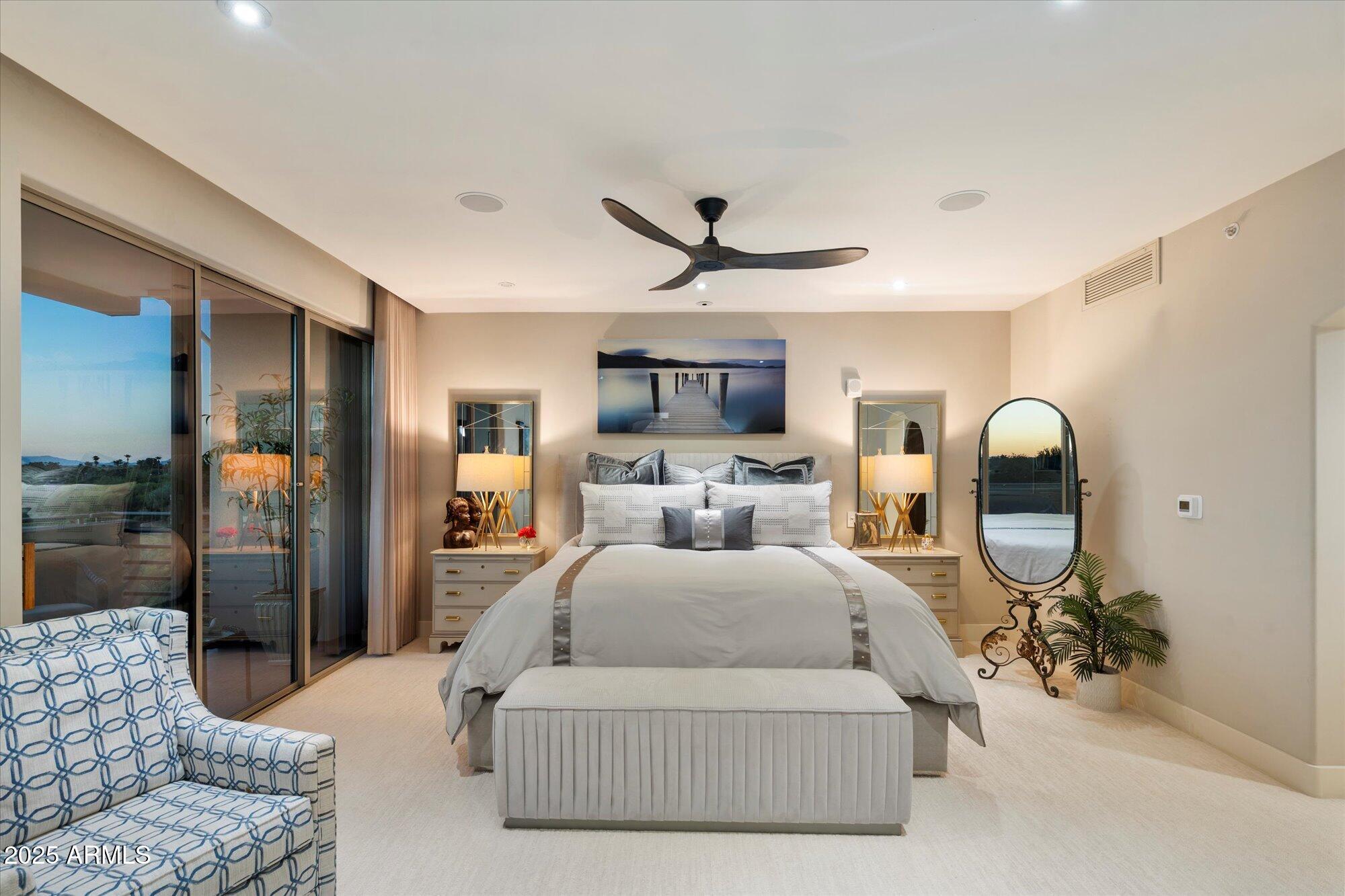 15802 N 71st Street, 501