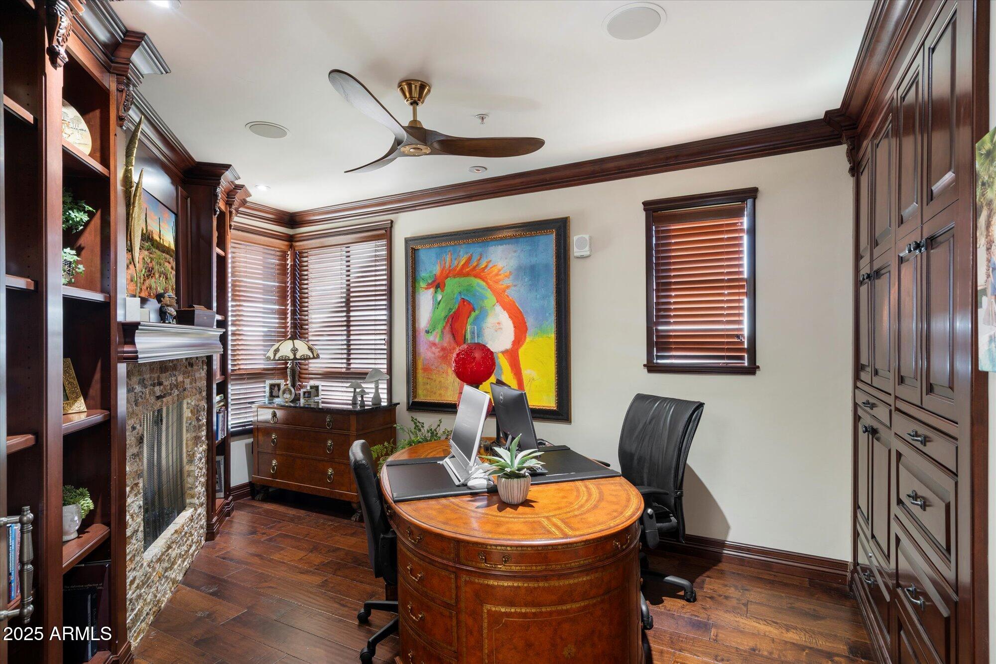 15802 N 71st Street, 501