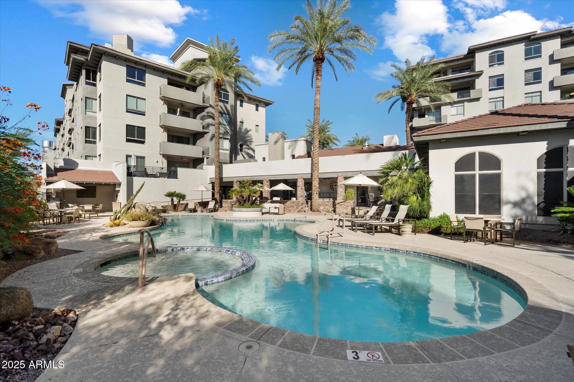 15802 N 71st Street, 501