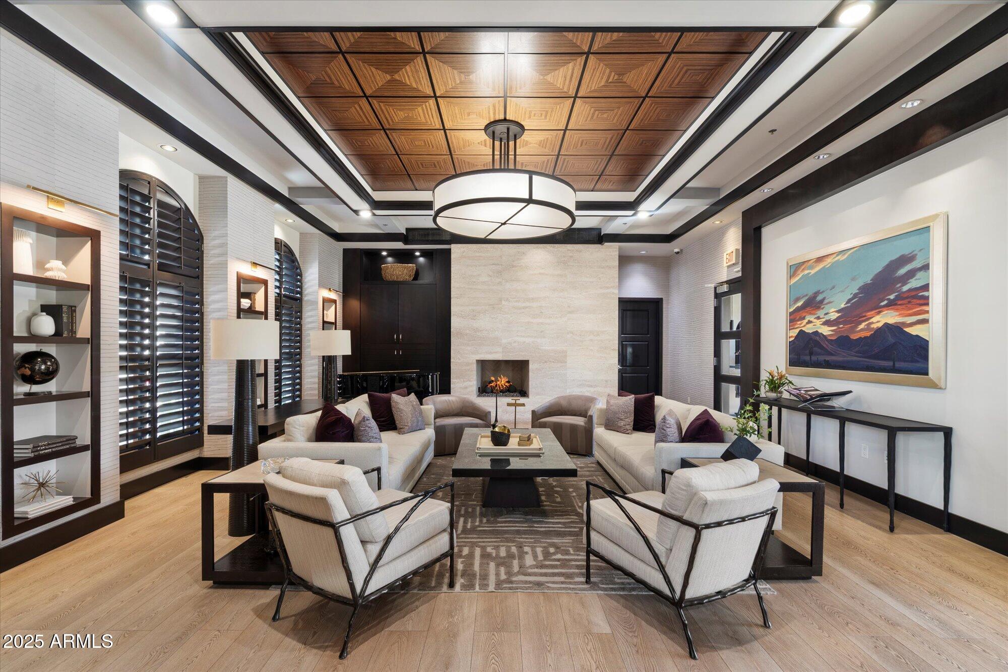 15802 N 71st Street, 501