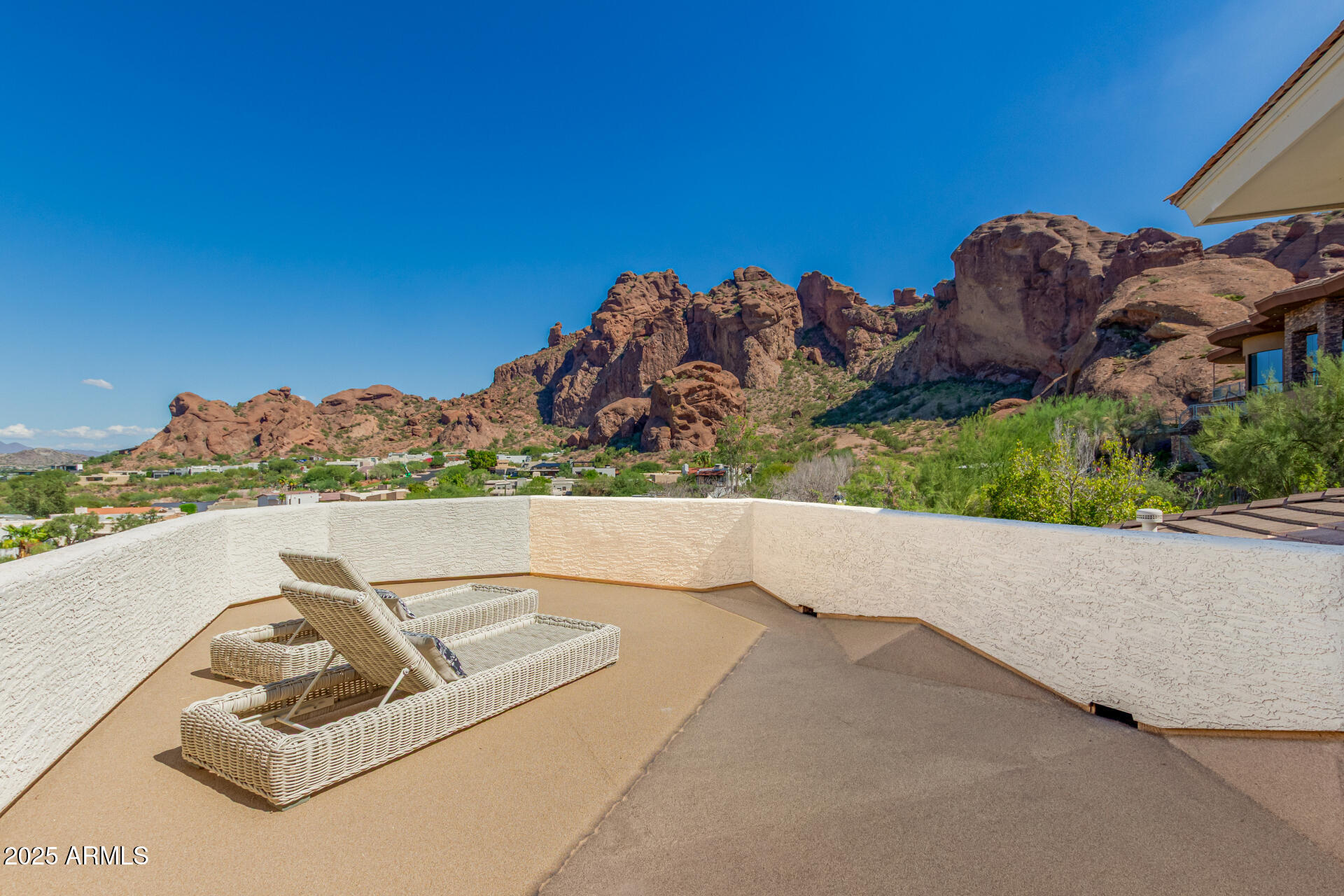 5655 N CAMELBACK CANYON Drive