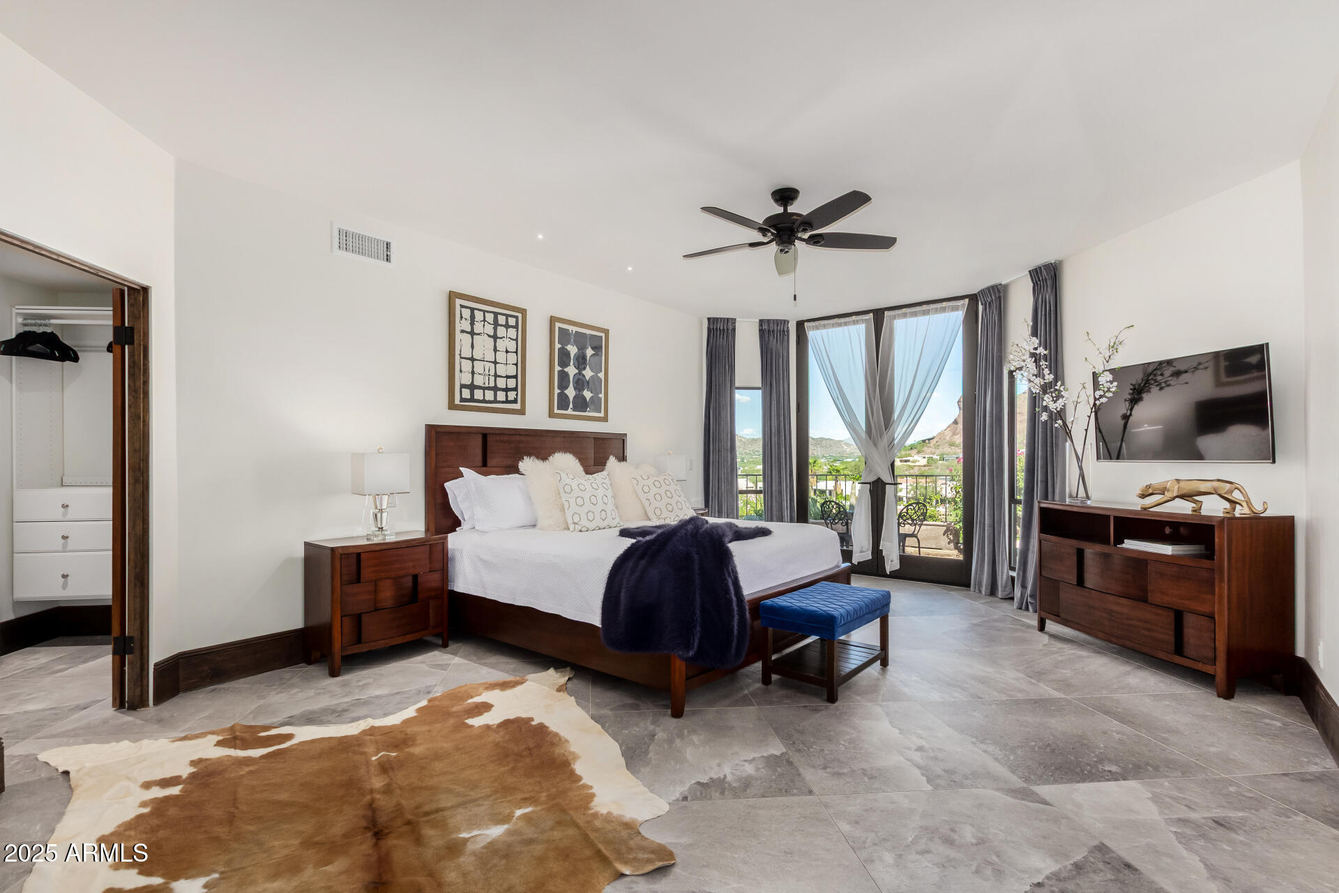 5655 N CAMELBACK CANYON Drive