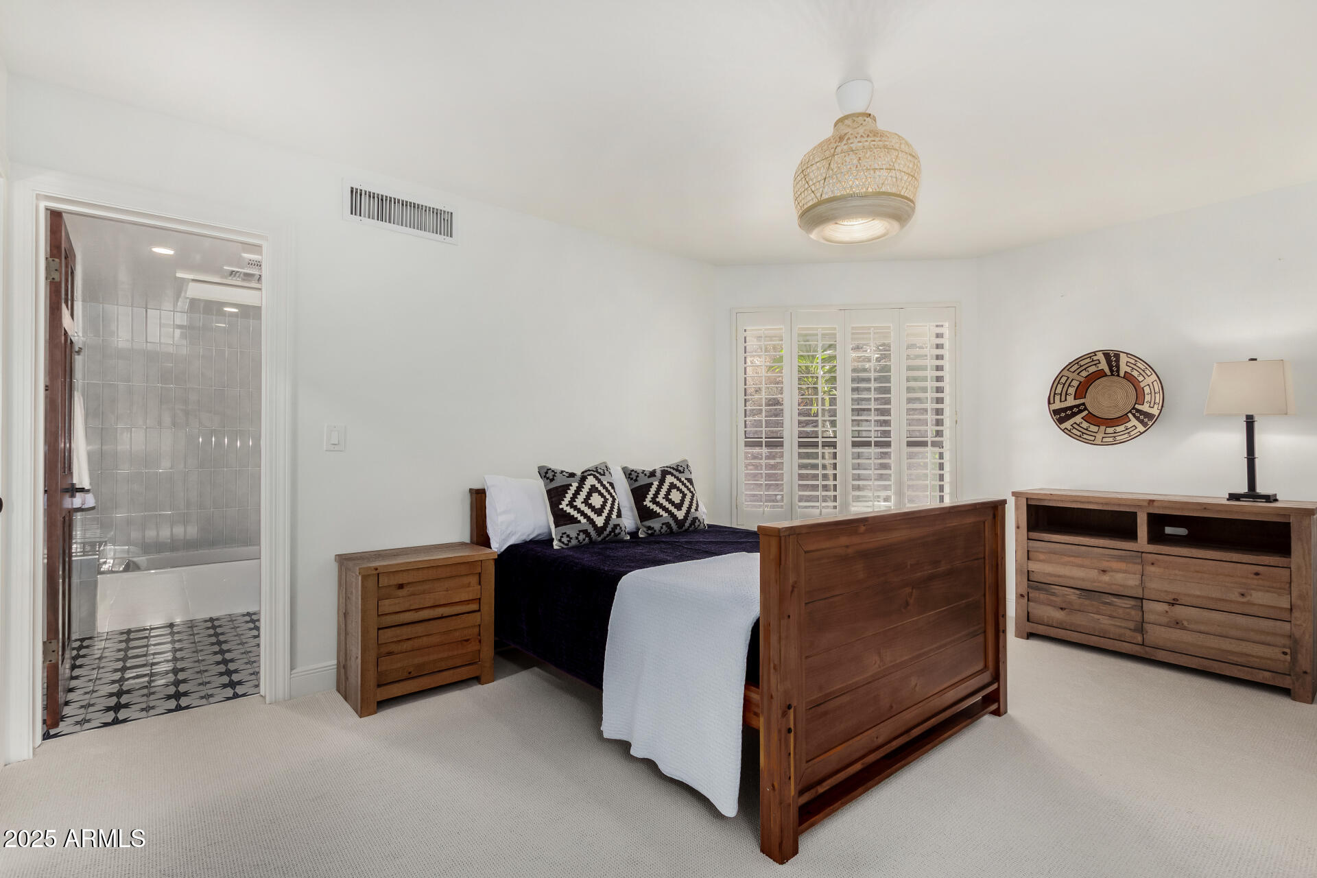 5655 N CAMELBACK CANYON Drive