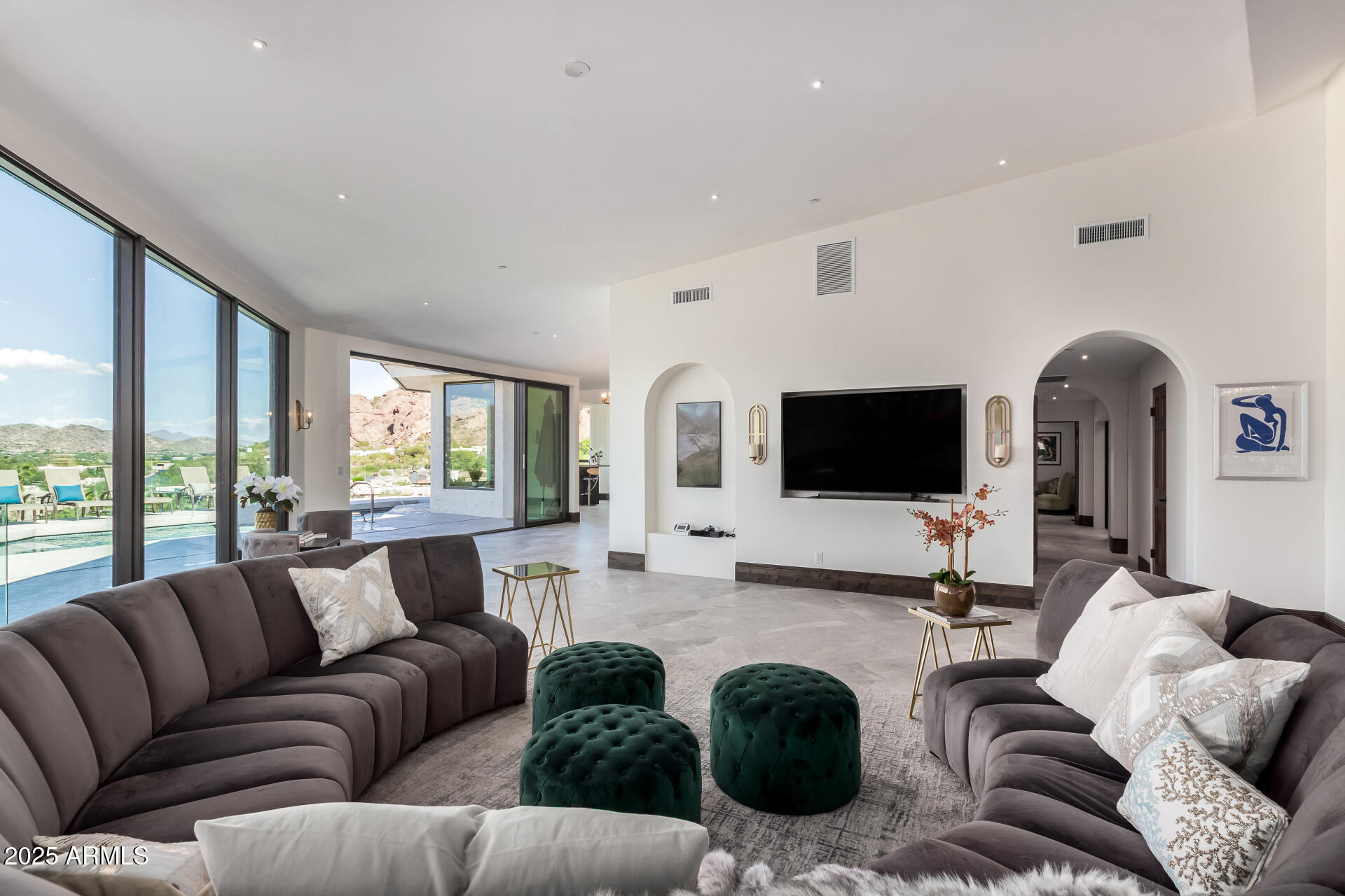 5655 N CAMELBACK CANYON Drive