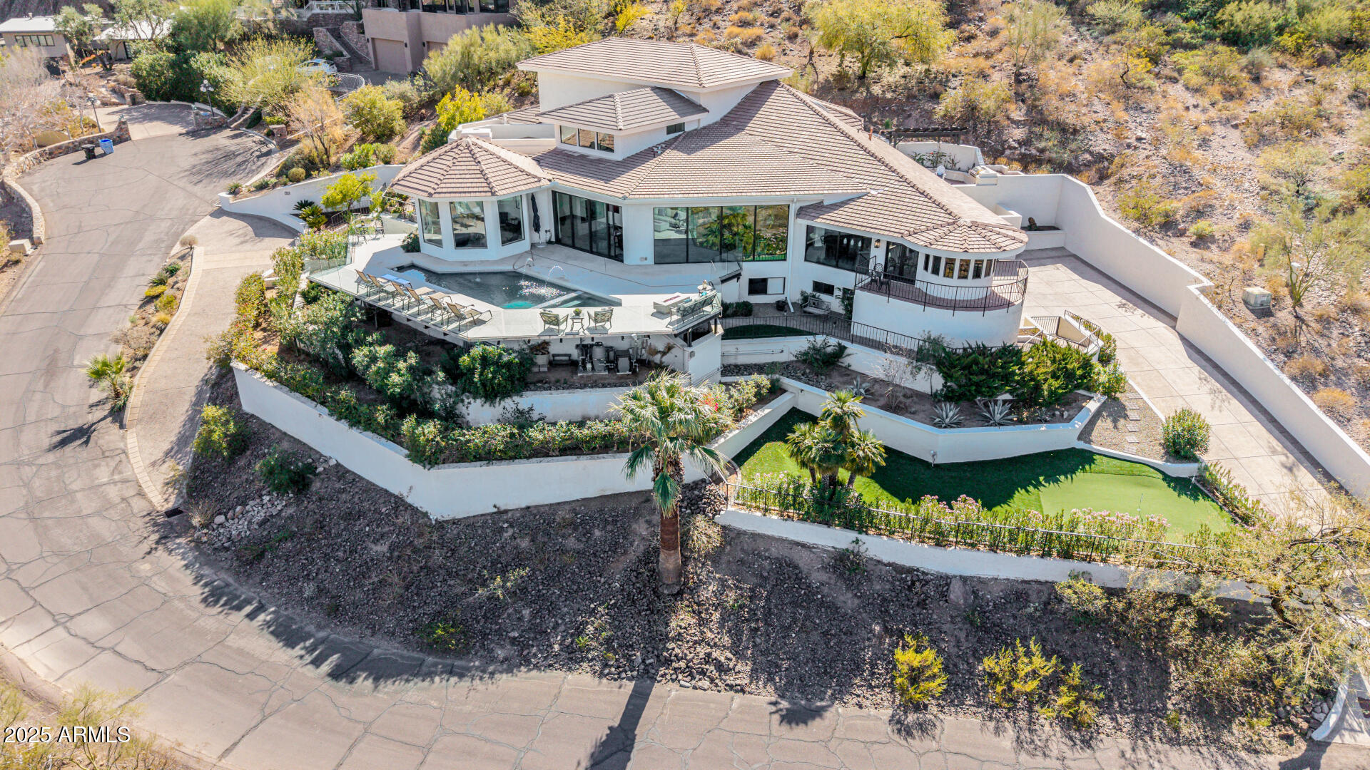 5655 N CAMELBACK CANYON Drive