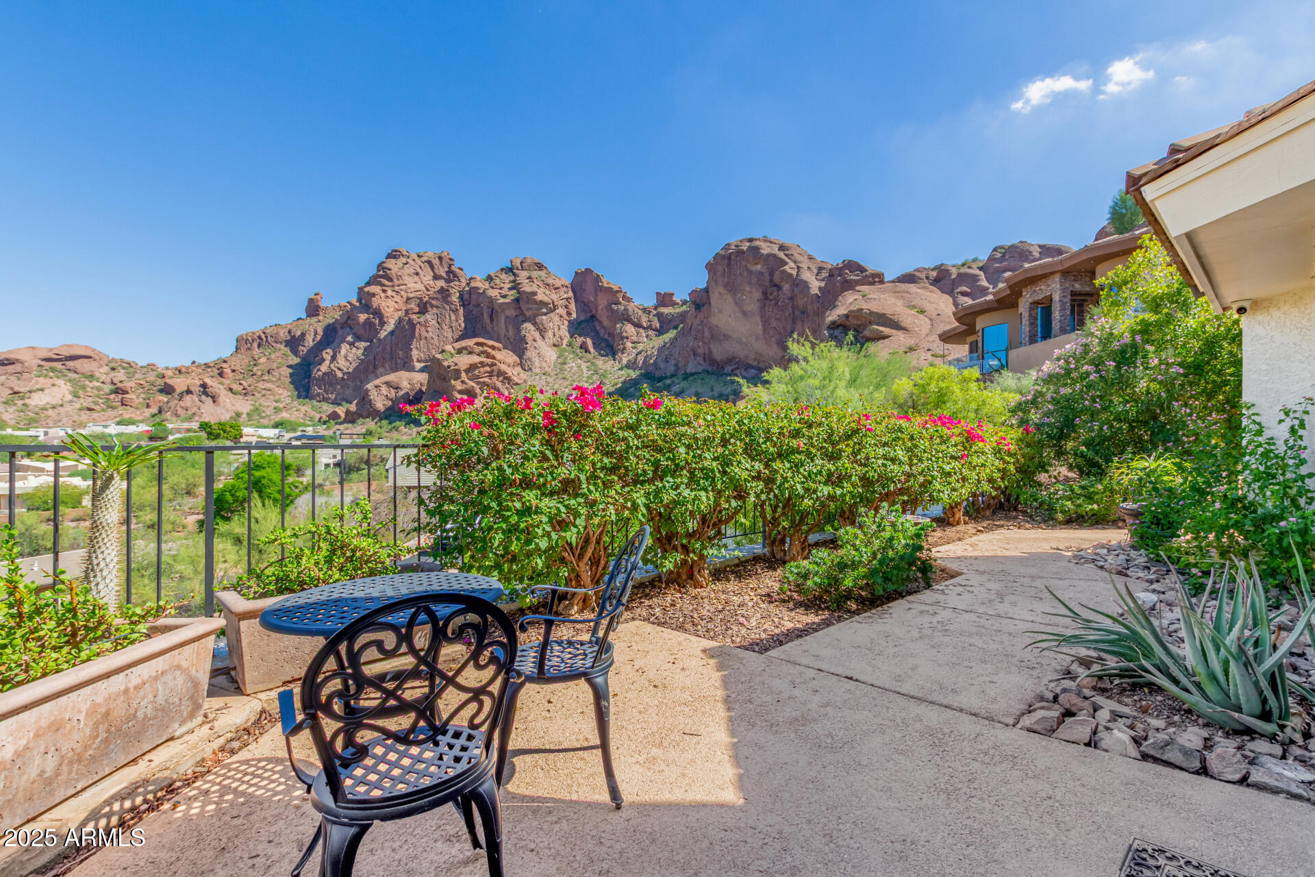 5655 N CAMELBACK CANYON Drive