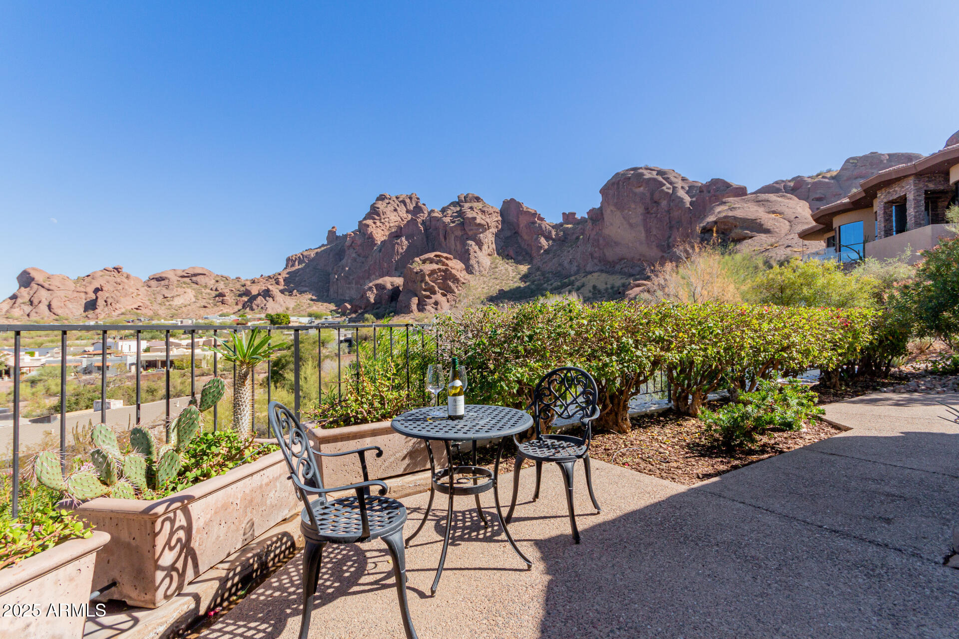 5655 N CAMELBACK CANYON Drive