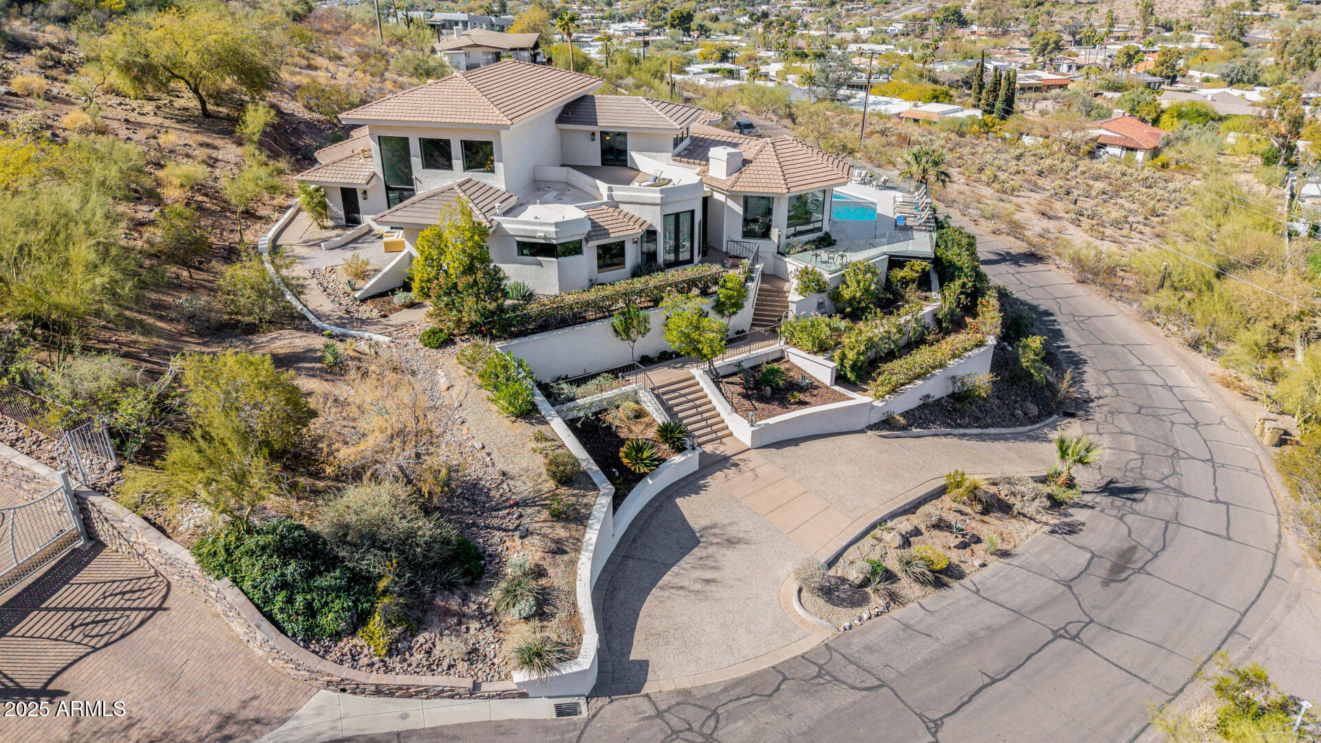 5655 N CAMELBACK CANYON Drive
