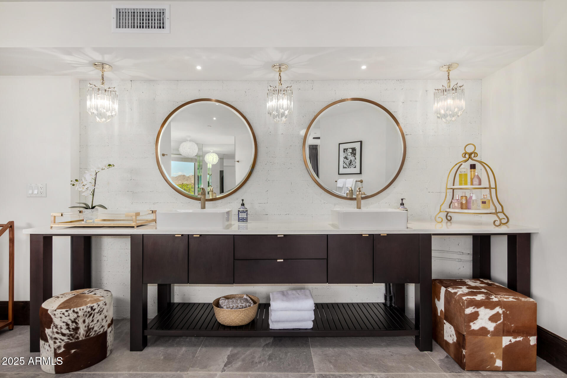 5655 N CAMELBACK CANYON Drive