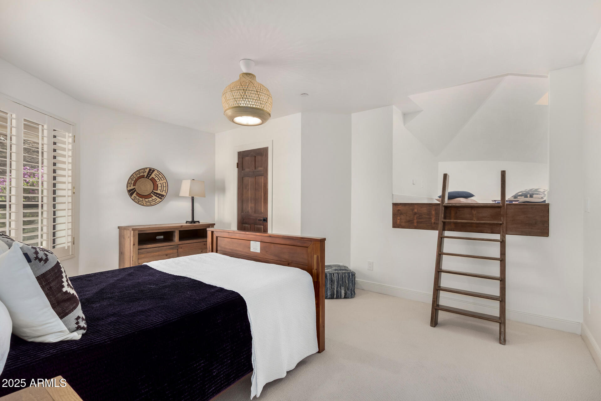 5655 N CAMELBACK CANYON Drive