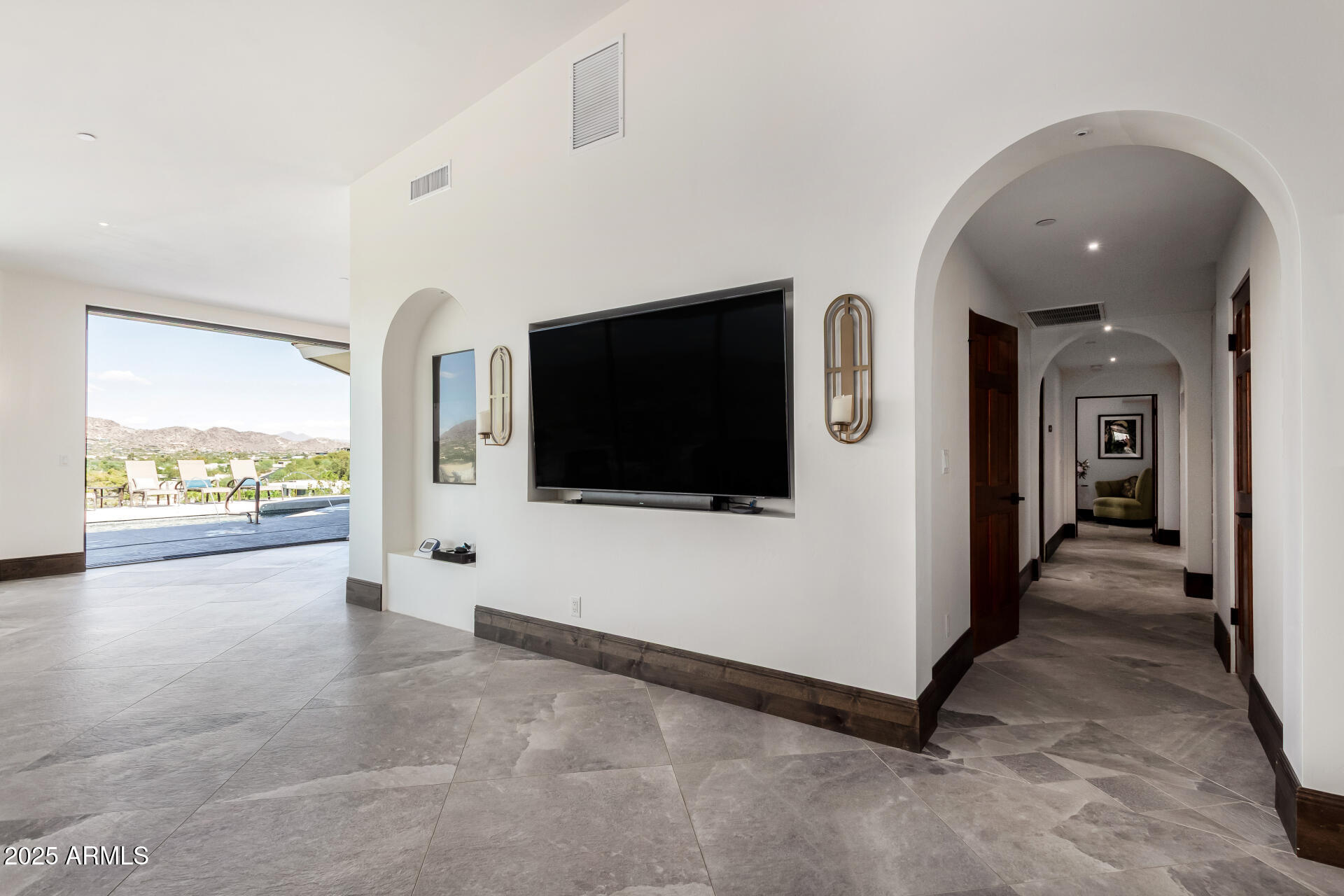 5655 N CAMELBACK CANYON Drive