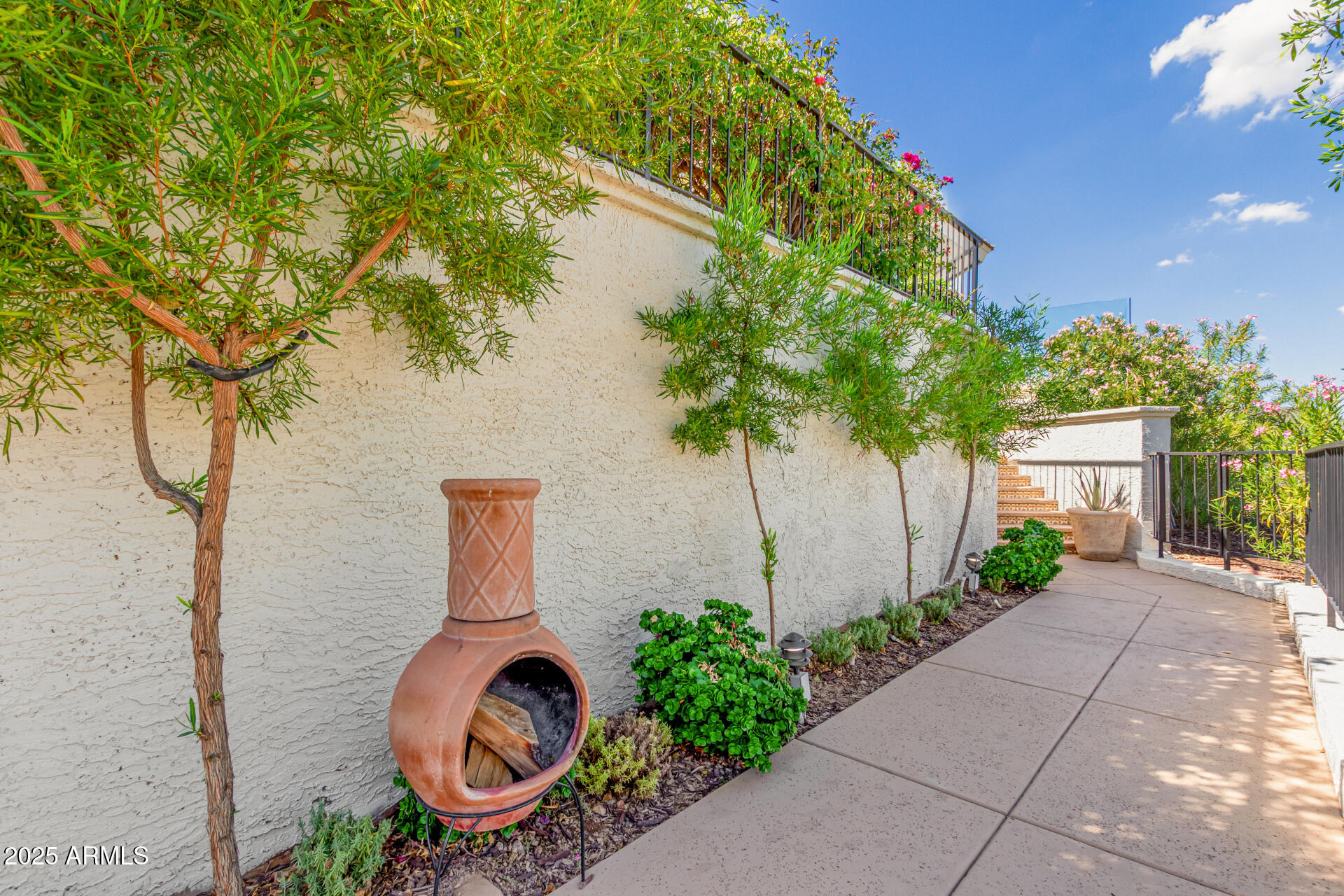 5655 N CAMELBACK CANYON Drive