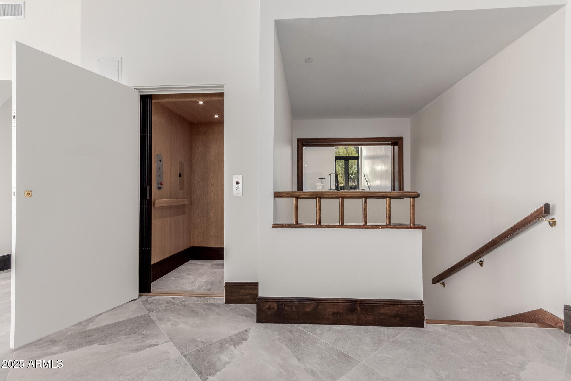 5655 N CAMELBACK CANYON Drive