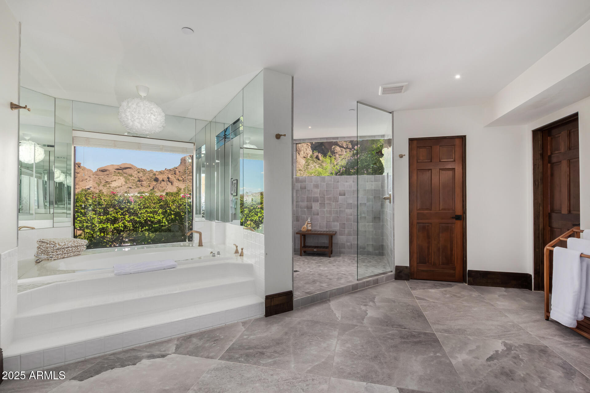 5655 N CAMELBACK CANYON Drive