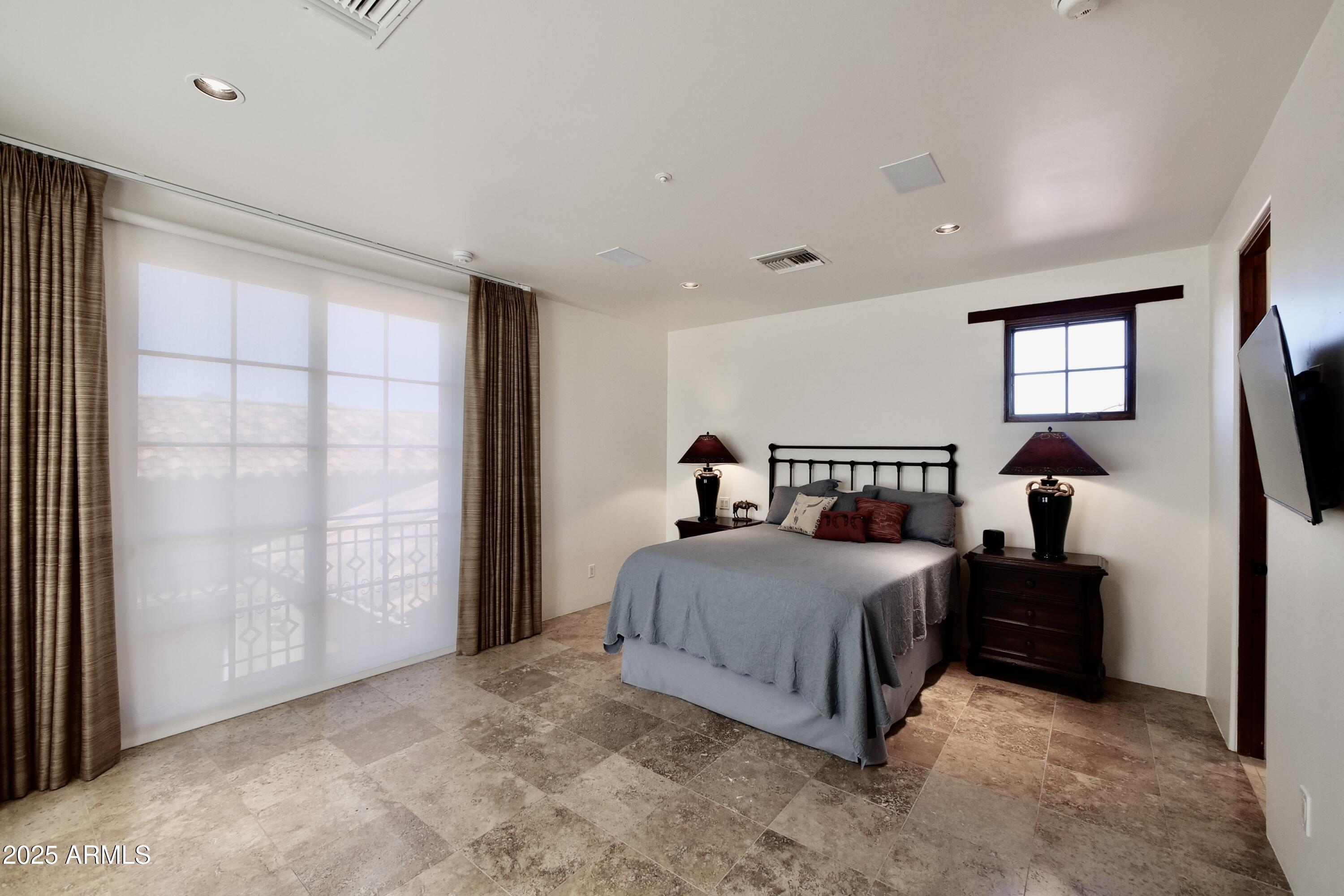 38706 N 104th Street, 29