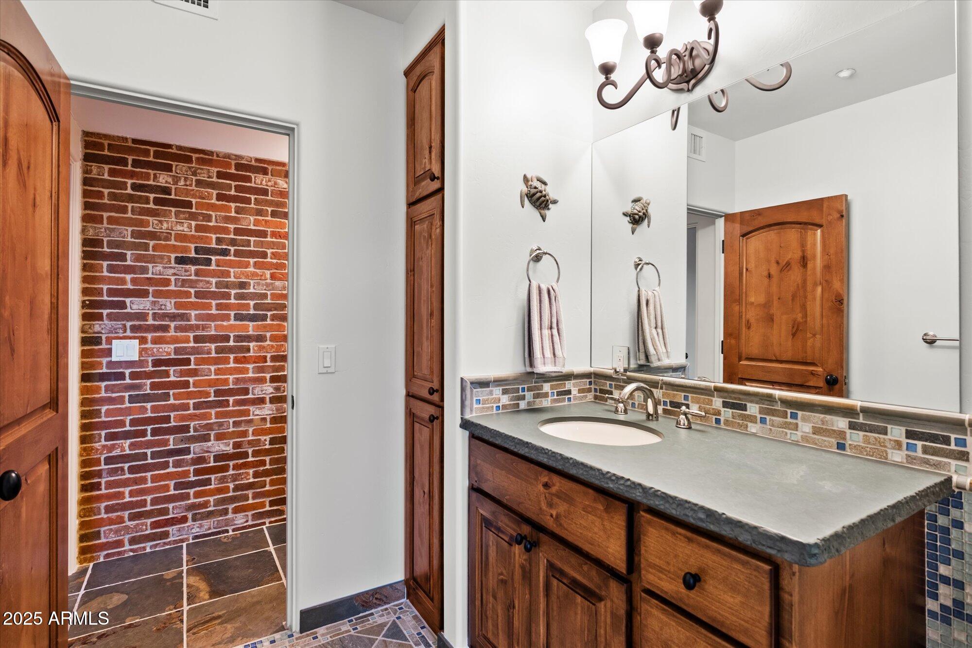 16052 E Pincushion Way