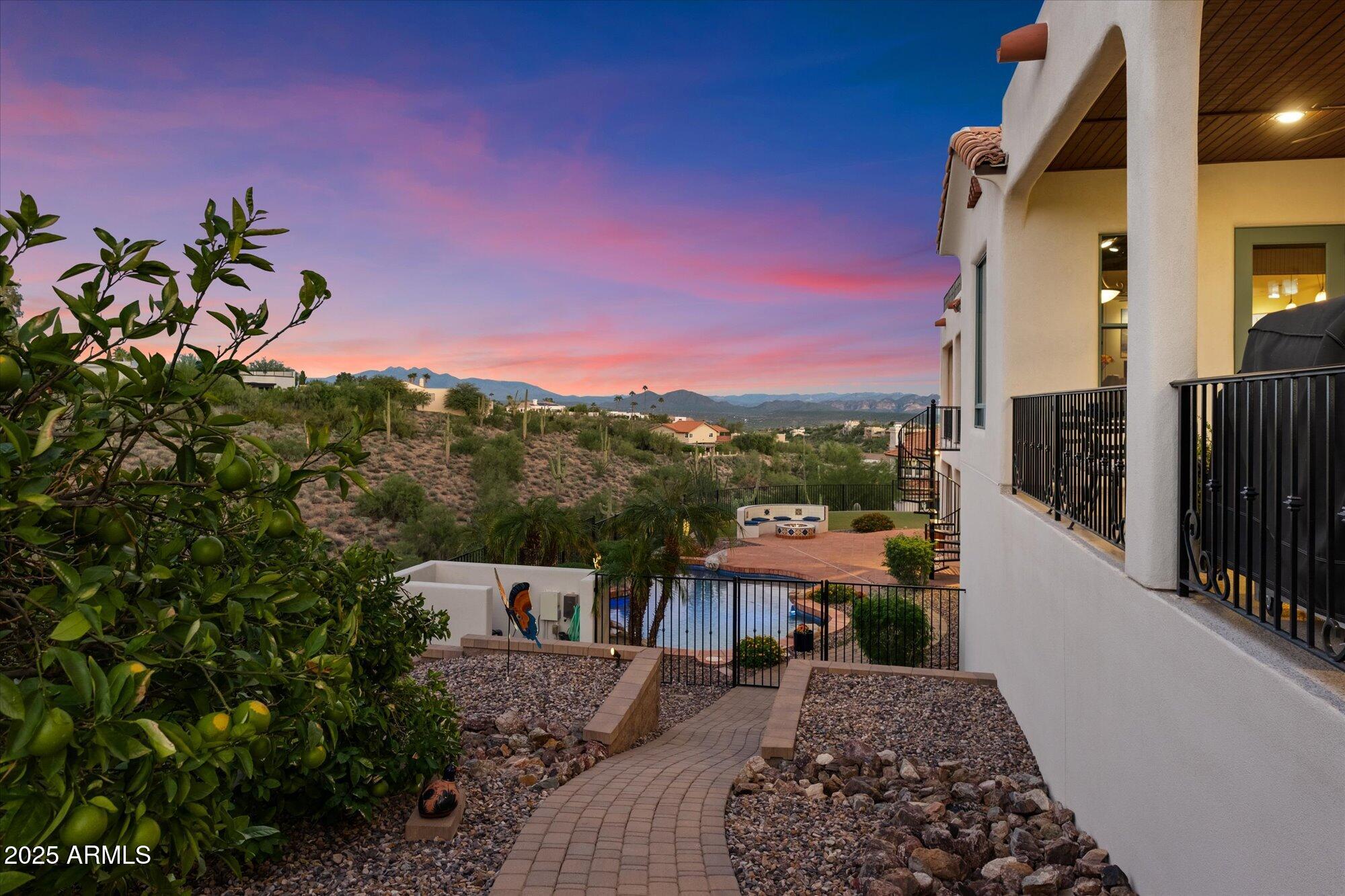 16052 E Pincushion Way