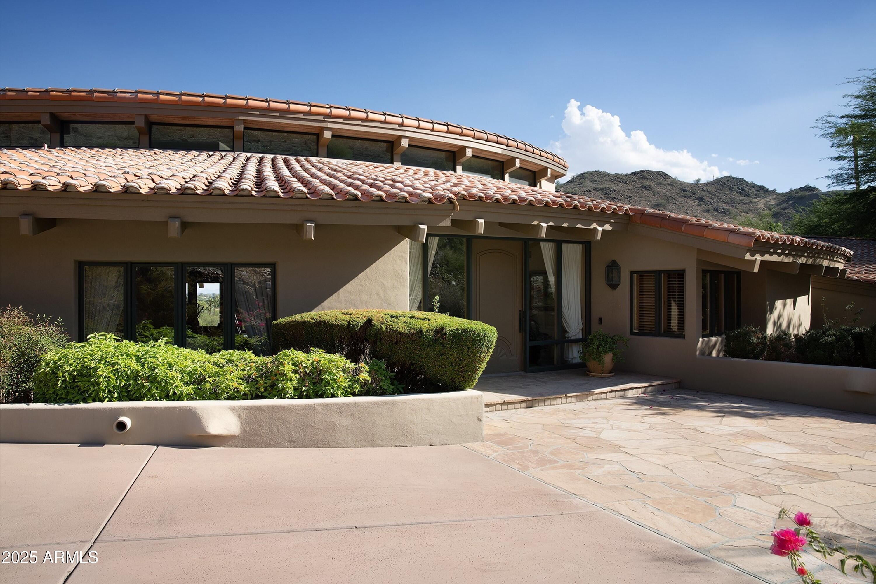 4601 E Foothill Drive