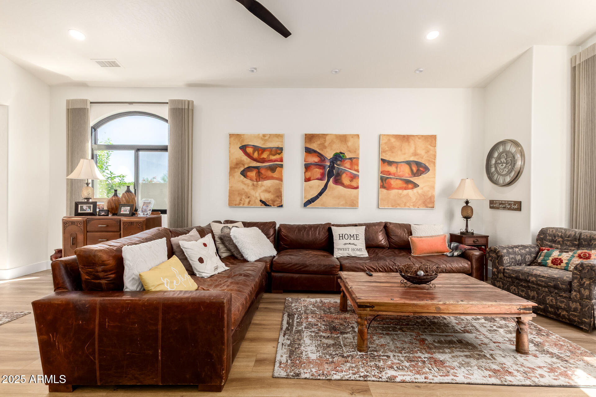 7160 E RIDGEVIEW Place