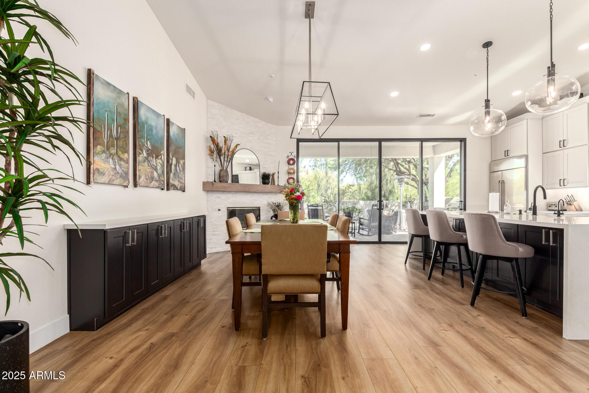 7160 E RIDGEVIEW Place