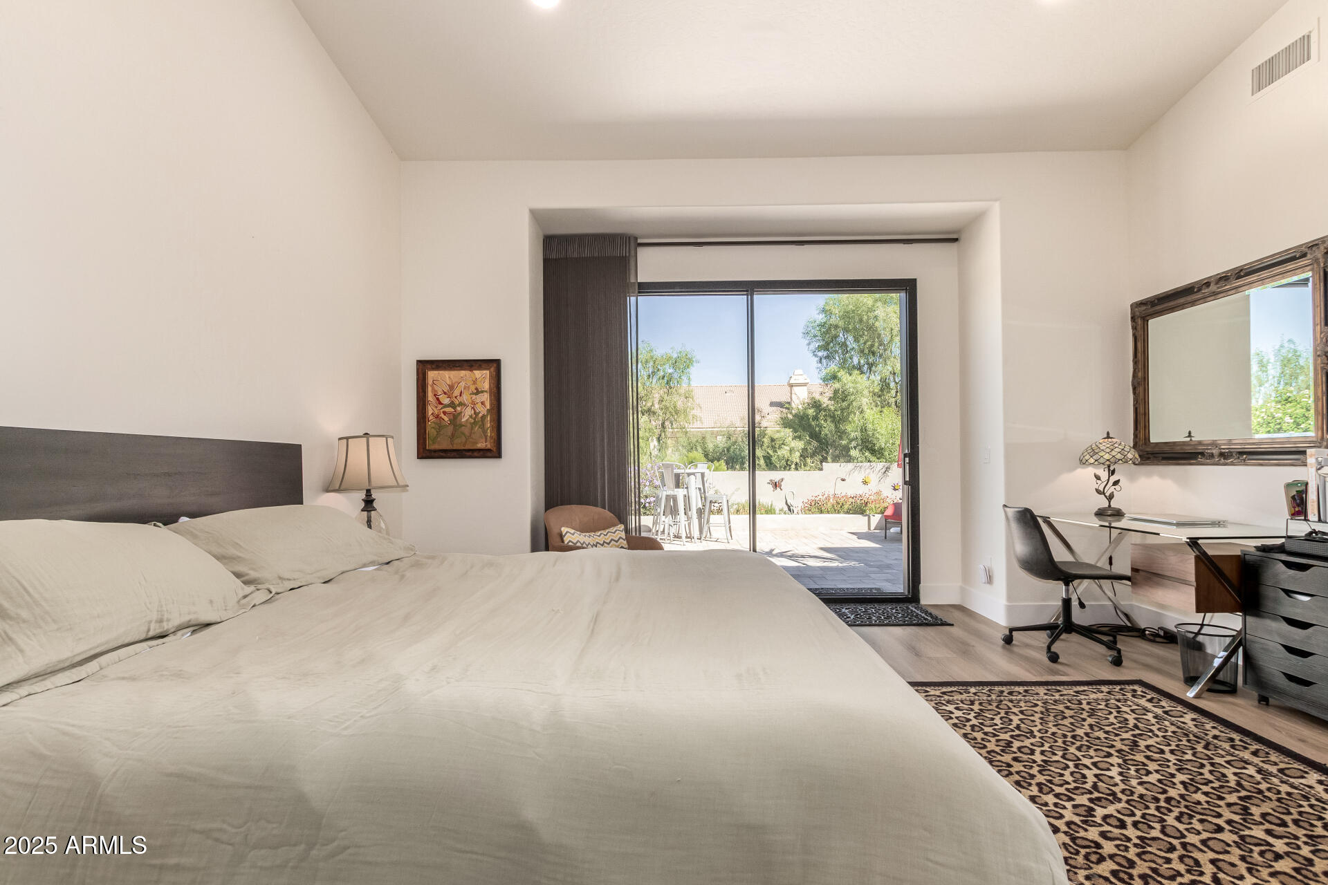 7160 E RIDGEVIEW Place