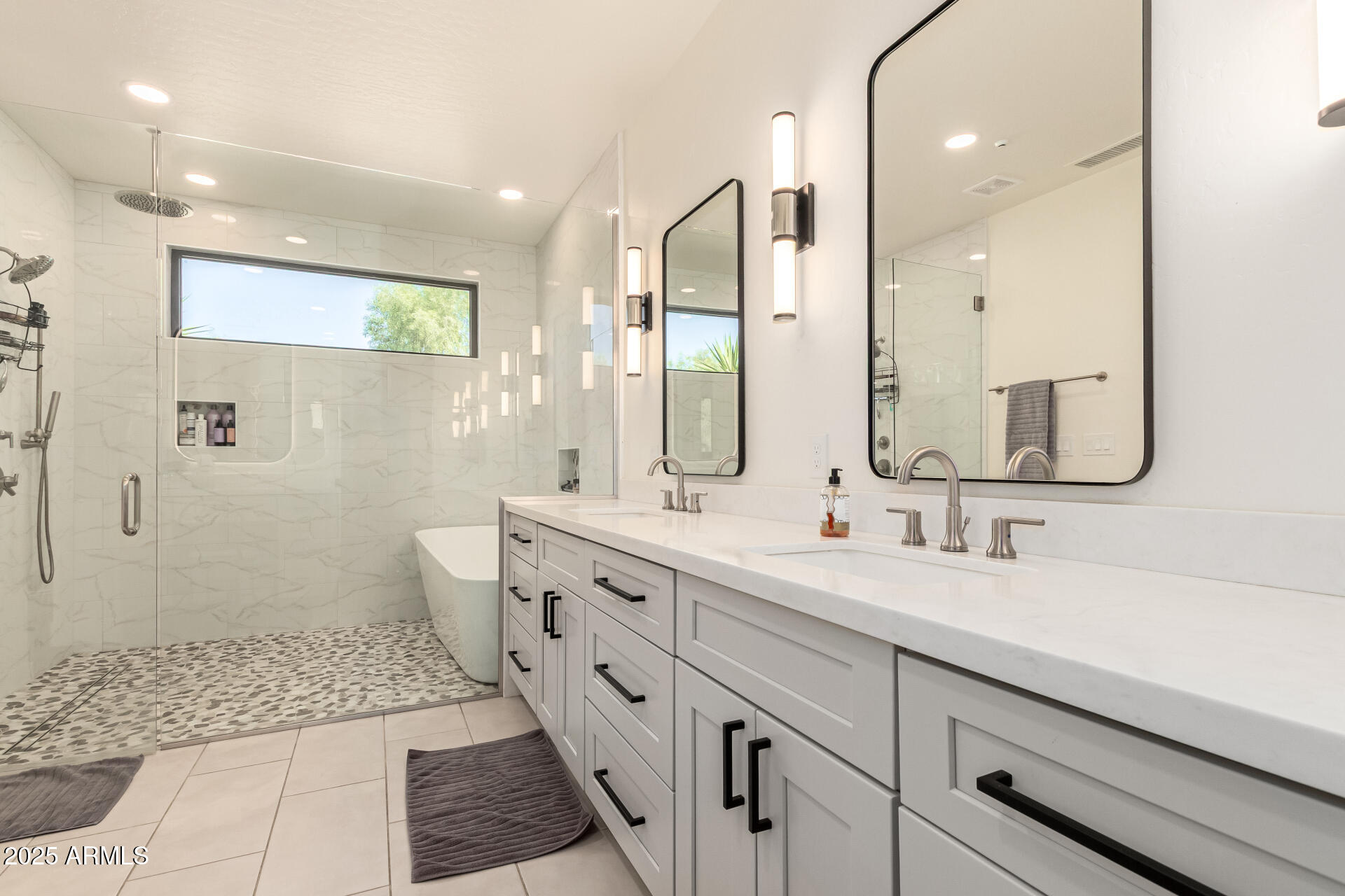 7160 E RIDGEVIEW Place